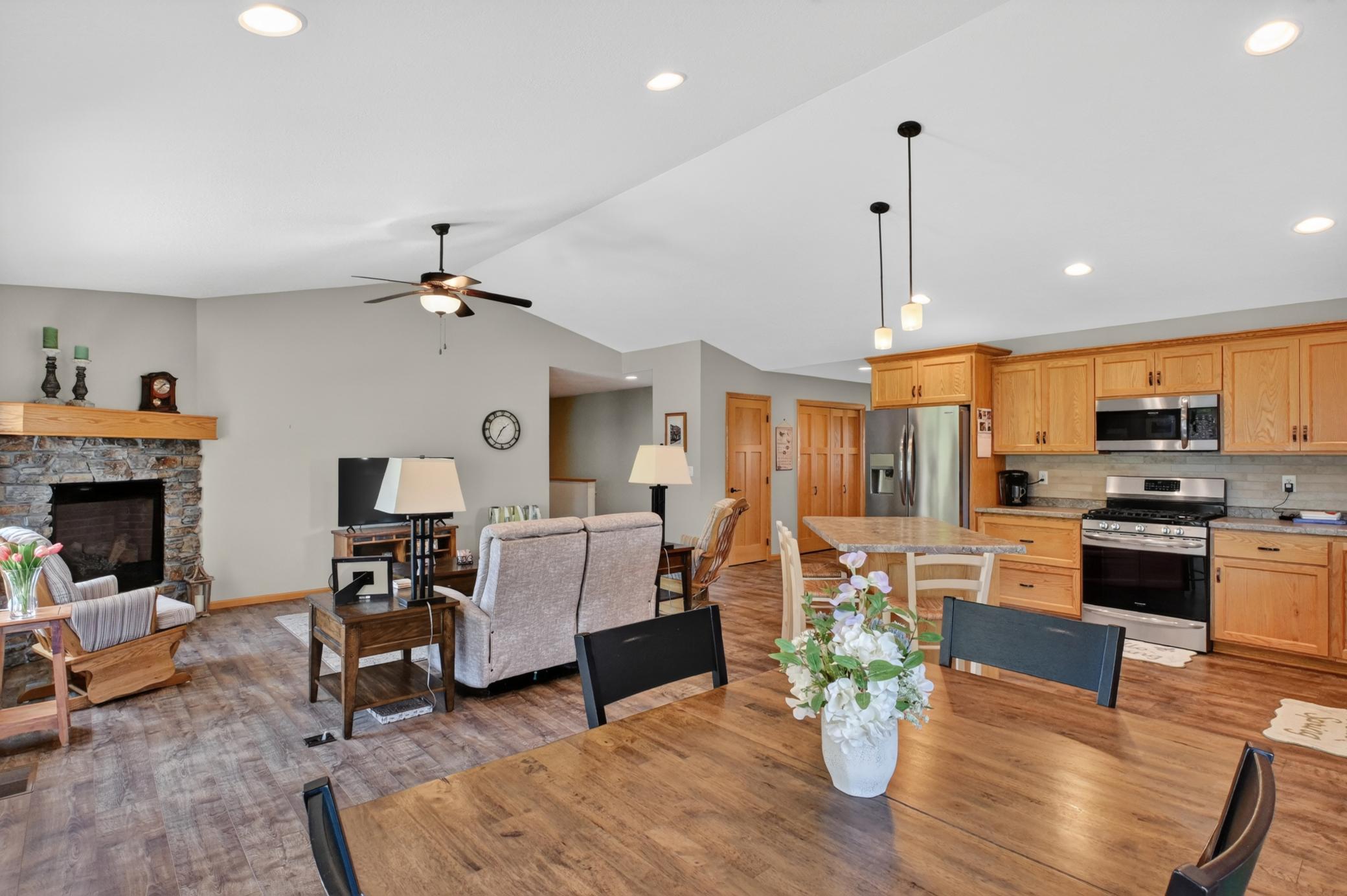 2019 single family home for sale at 614 Dewberry Lane in Alexandria, MN — 4 bed, 3 bath (photo 22 of 63)