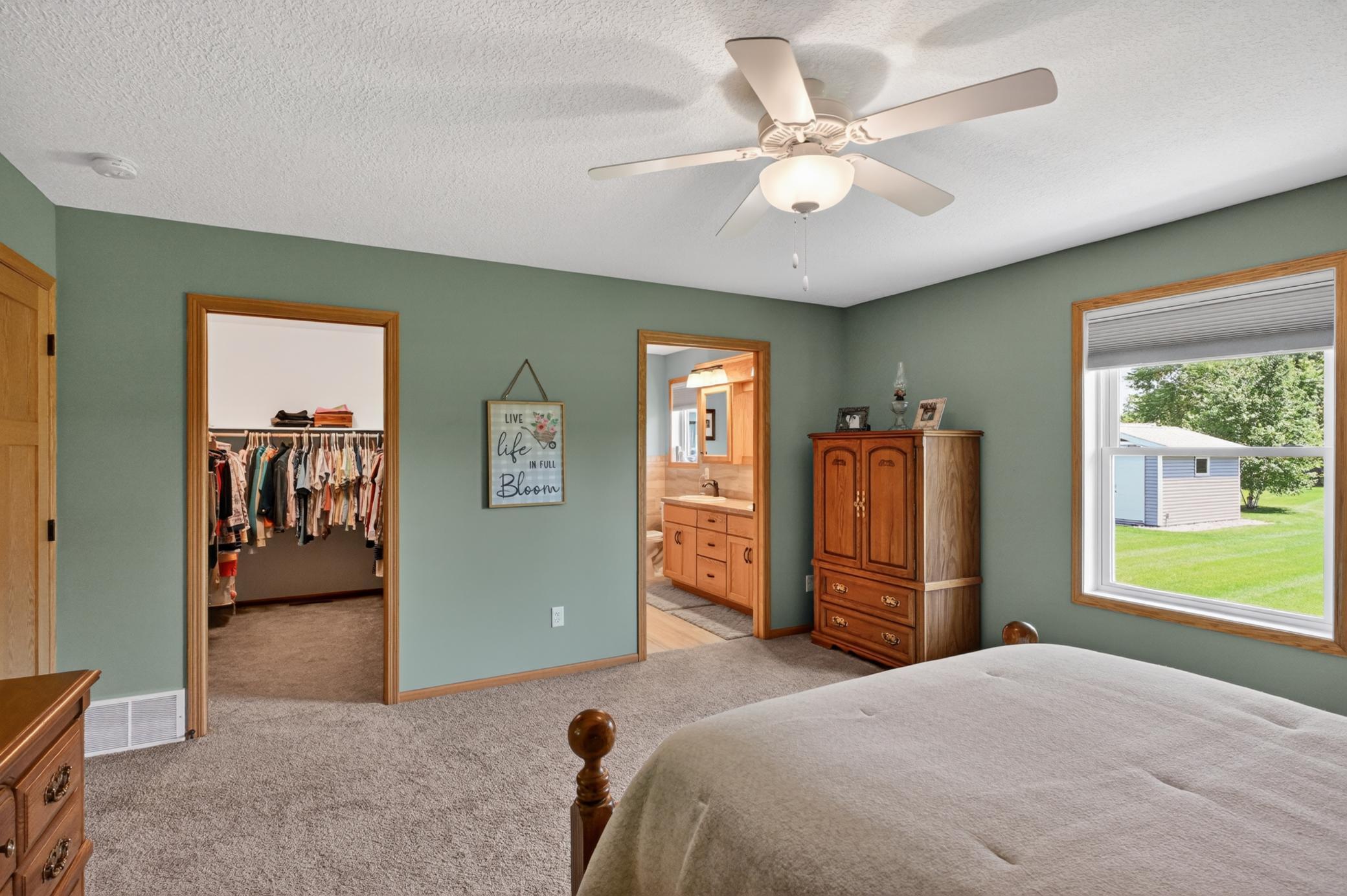 2019 single family home for sale at 614 Dewberry Lane in Alexandria, MN — 4 bed, 3 bath (photo 32 of 63)
