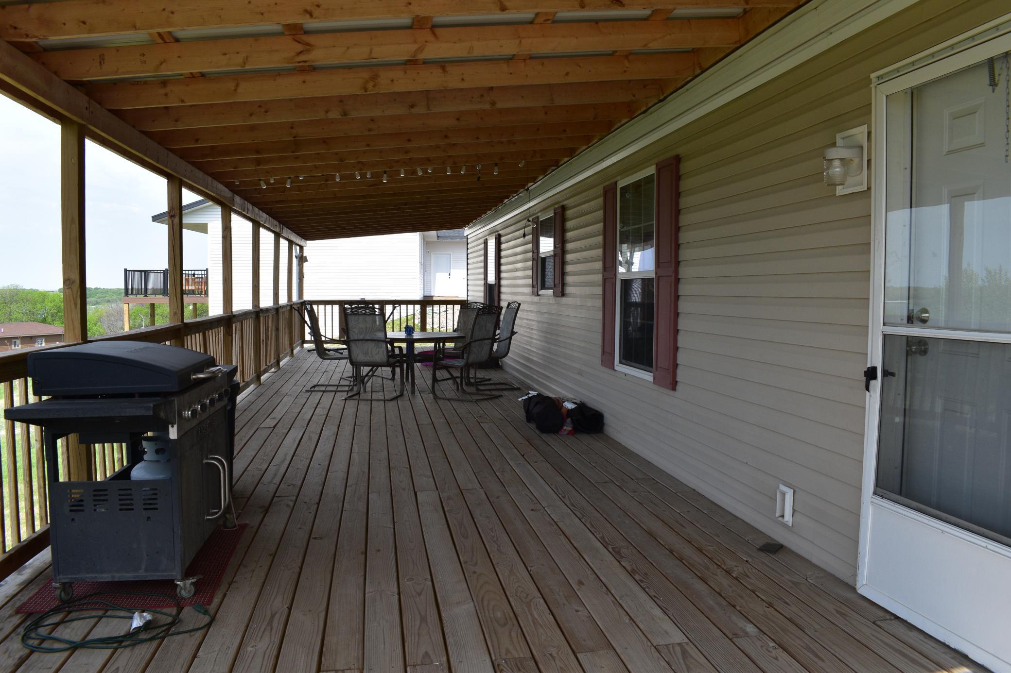 2021 single family home for sale at 2830 G St in Harvey, ND — 3 bed, 2 bath (photo 21 of 43)