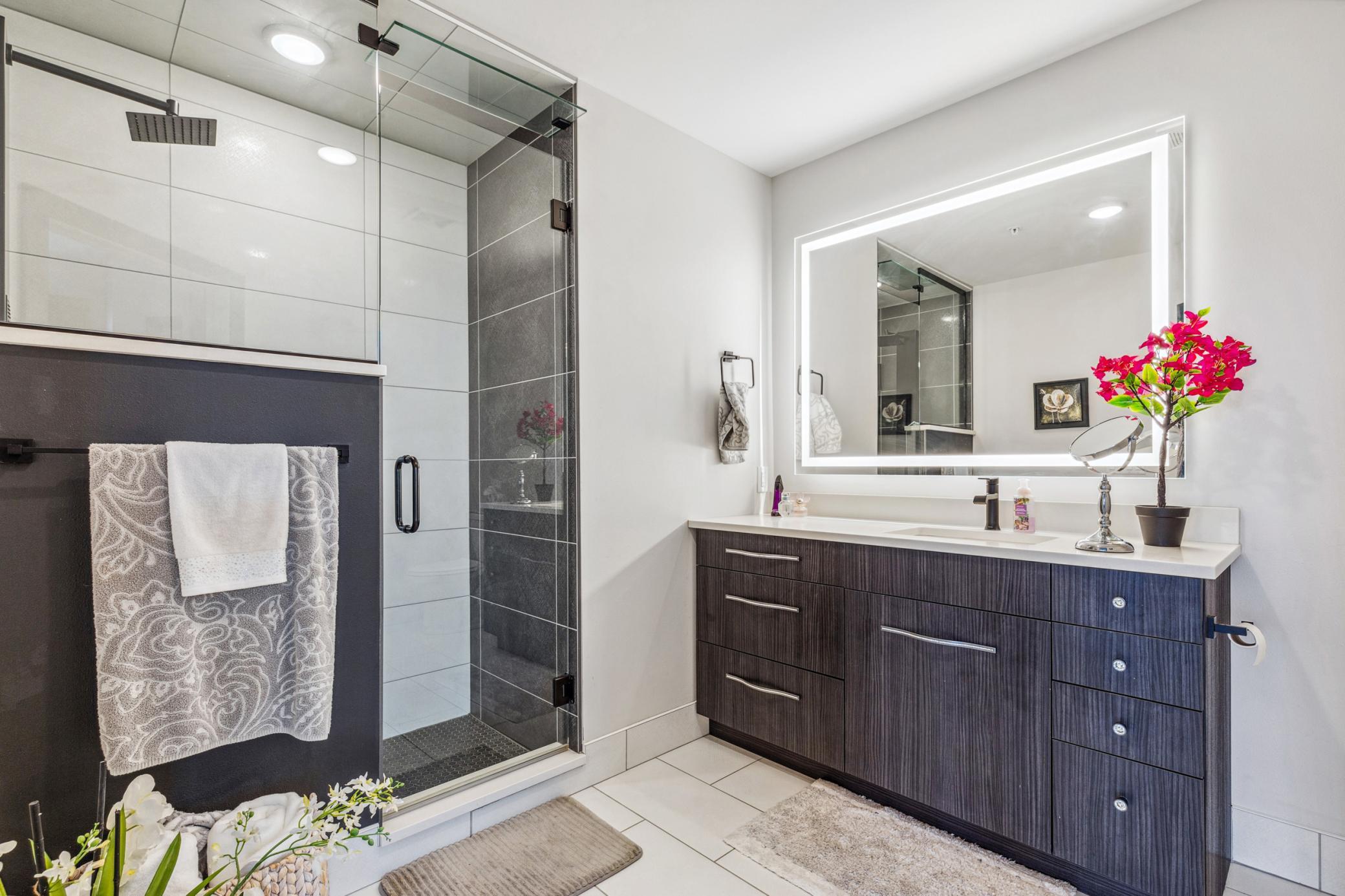 2018 condo for sale at 200 4th Avenue N, Unit 102 in Fargo, ND — 2 bed, 2 bath (photo 21 of 51)