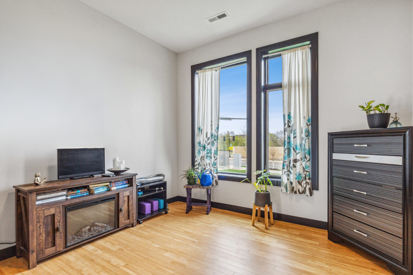 2018 condo for sale at 200 4th Avenue N, Unit 102 in Fargo, ND — 2 bed, 2 bath (photo 23 of 51)