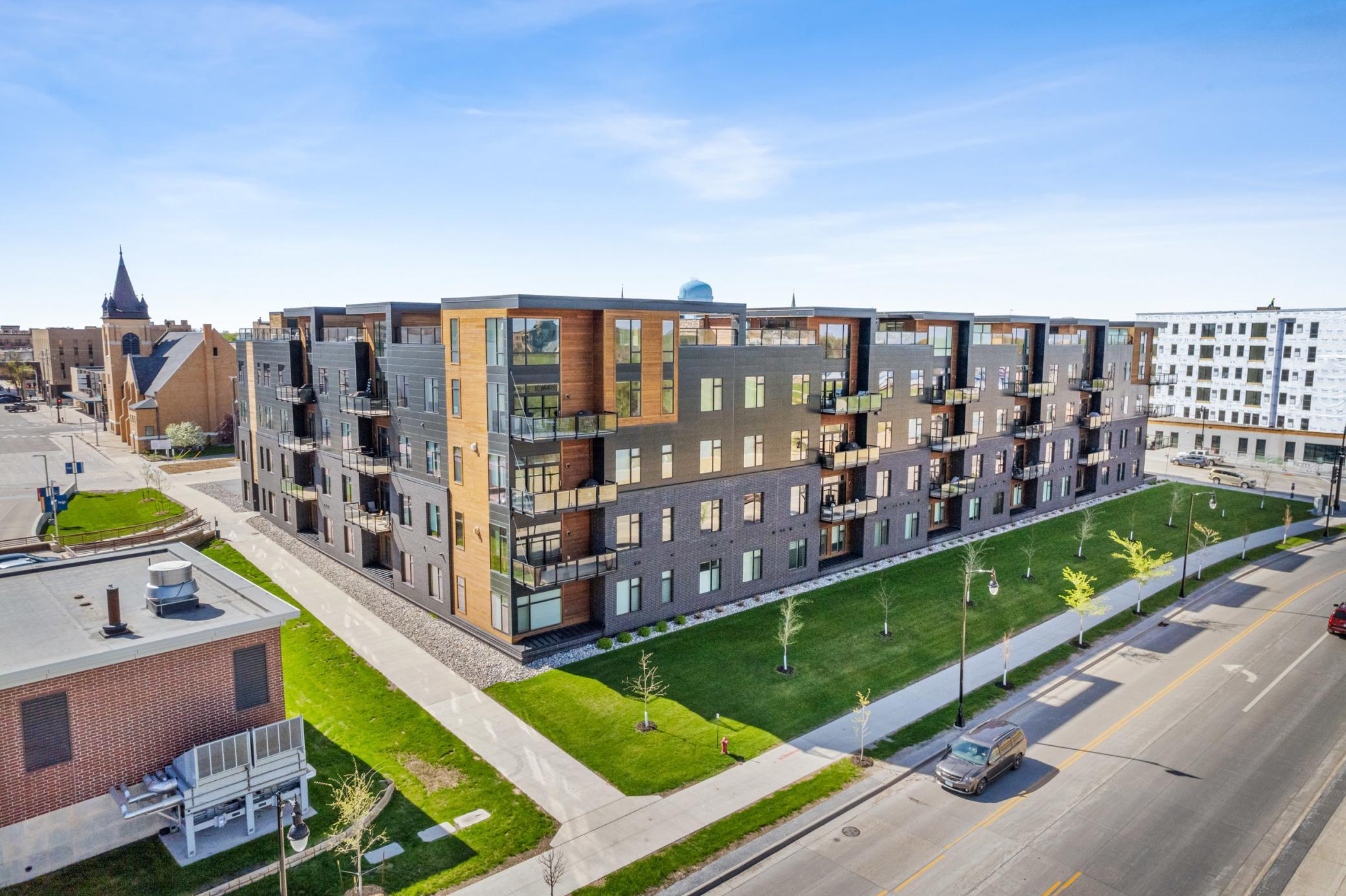 2018 condo for sale at 200 4th Avenue N, Unit 102 in Fargo, ND — 2 bed, 2 bath (photo 40 of 51)