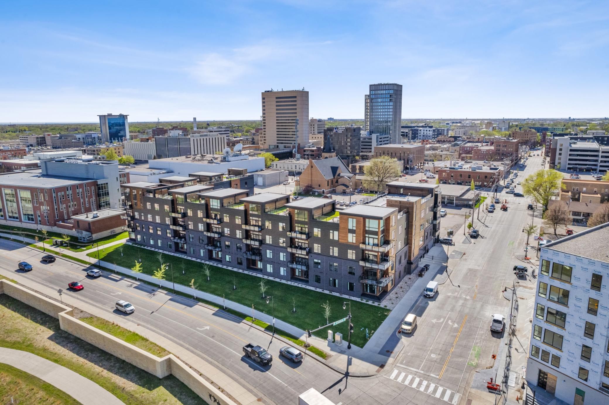 2018 condo for sale at 200 4th Avenue N, Unit 102 in Fargo, ND — 2 bed, 2 bath (photo 41 of 51)