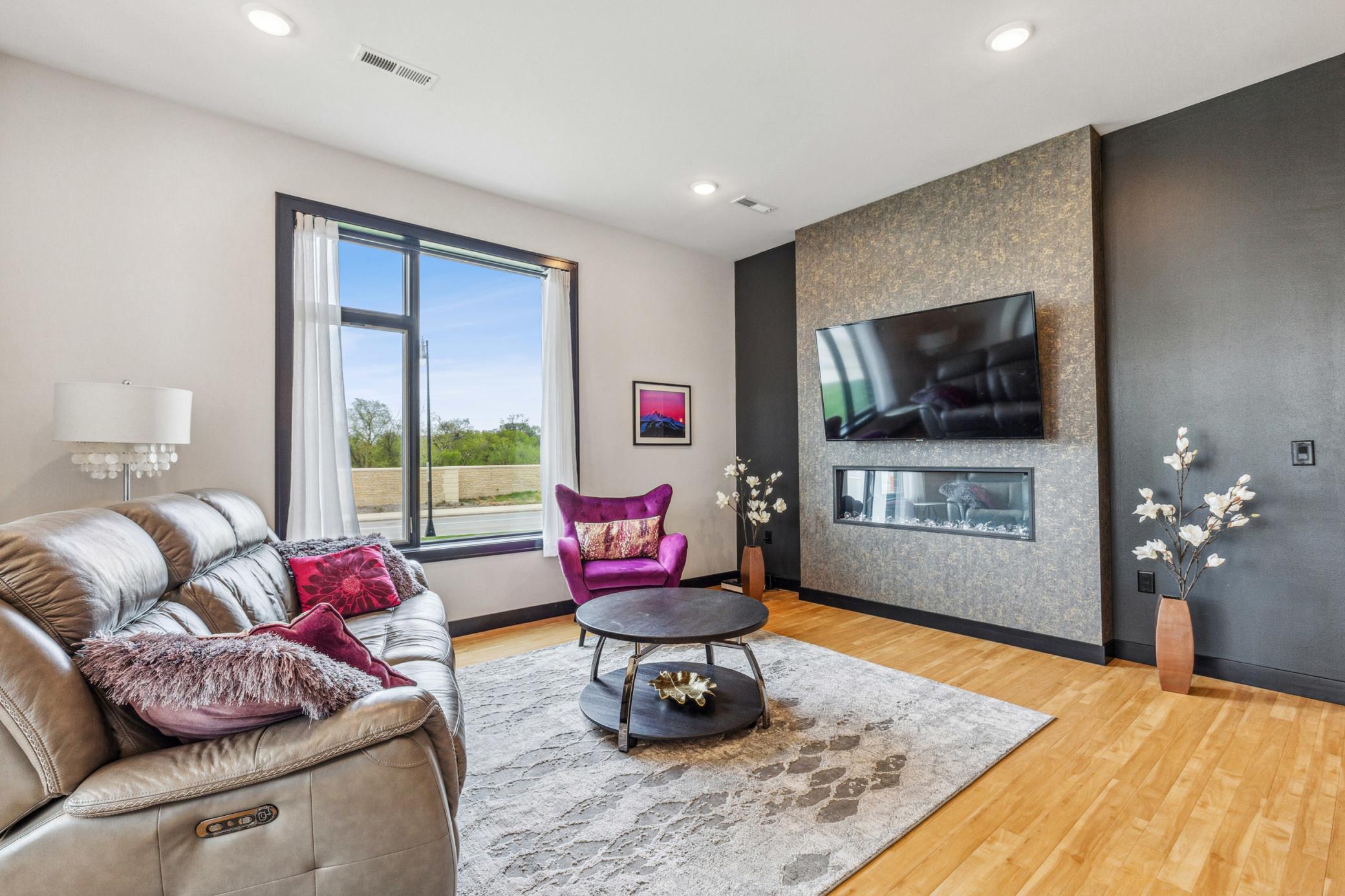 2018 condo for sale at 200 4th Avenue N, Unit 102 in Fargo, ND — 2 bed, 2 bath (photo 9 of 51)