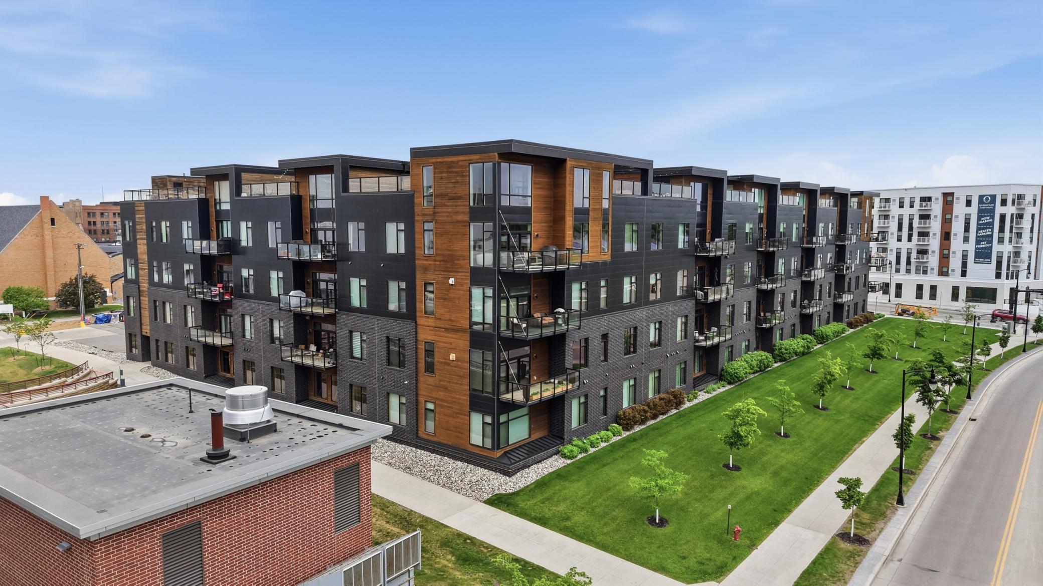 2018 condo for sale at 200 4th Avenue N, Unit 102 in Fargo, ND — 2 bed, 2 bath (photo 38 of 51)