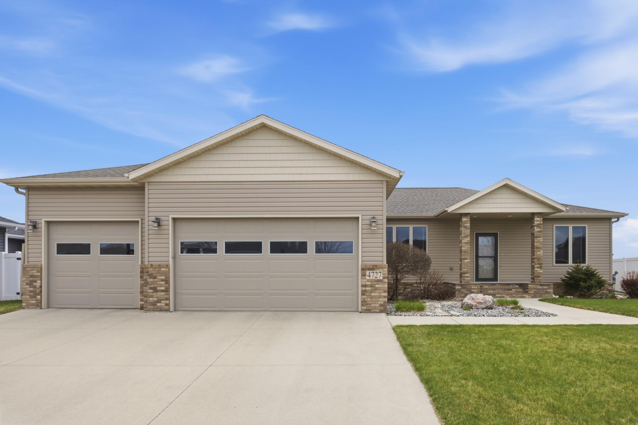 4727 6th Street W, West Fargo ND 58078 - Photo 2 of 40