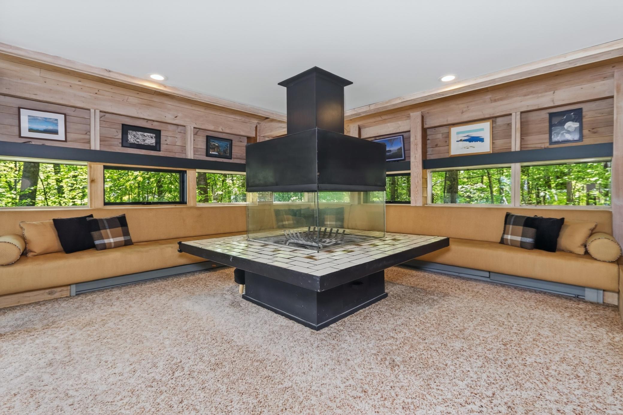 1973 single family home for sale at 30333 Sunny Beach Road in Grand Rapids, MN — 3 bed, 3 bath (photo 12 of 77)