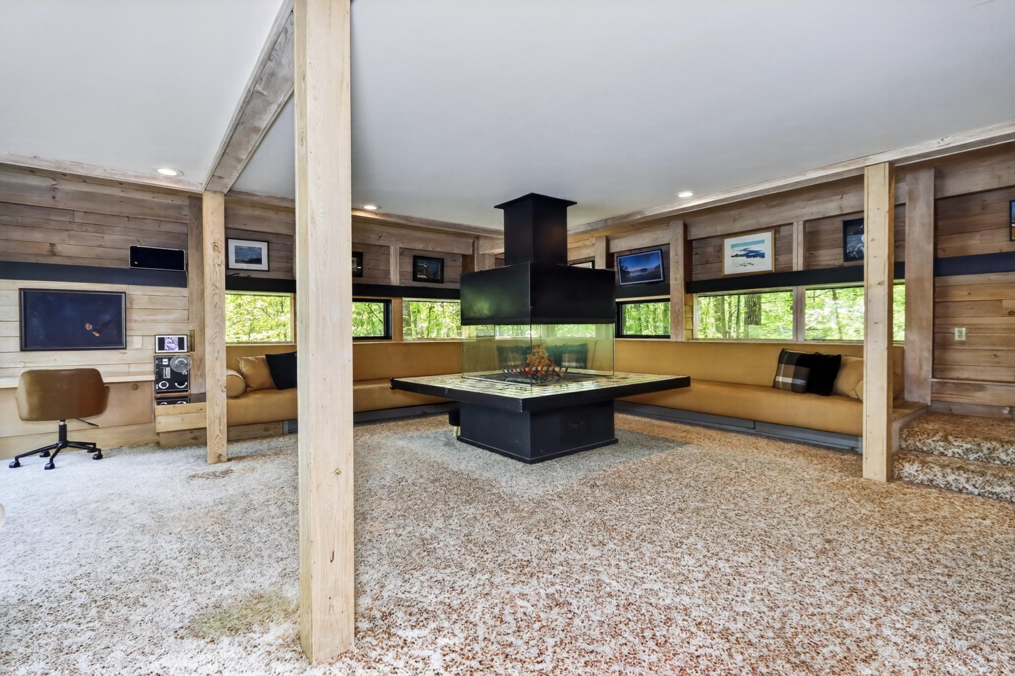 1973 single family home for sale at 30333 Sunny Beach Road in Grand Rapids, MN — 3 bed, 3 bath (photo 14 of 77)
