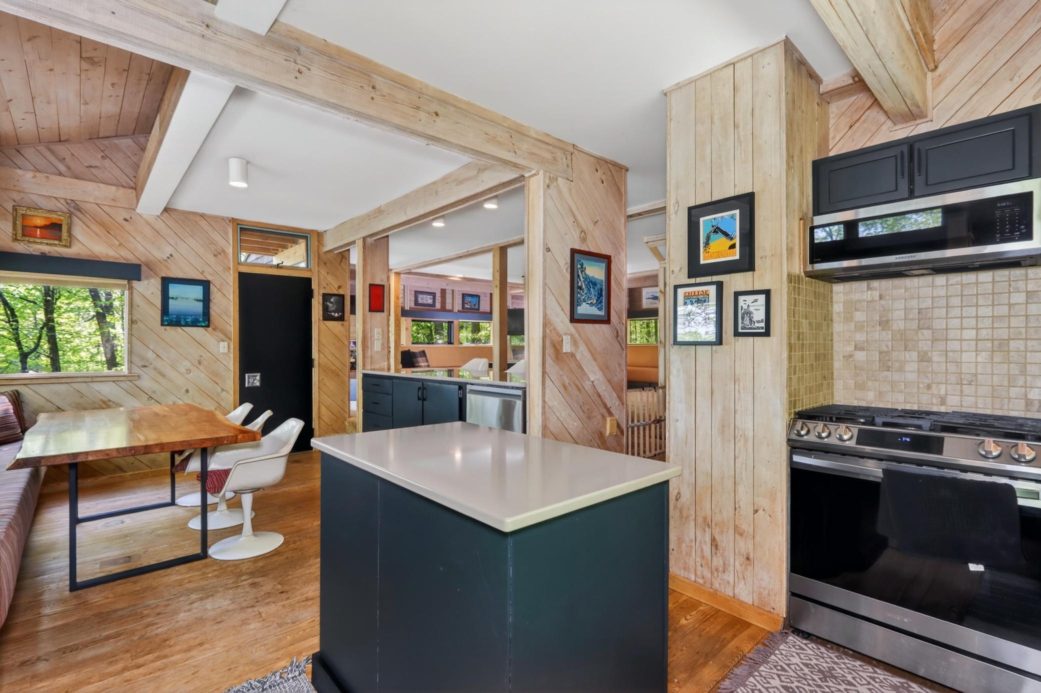 1973 single family home for sale at 30333 Sunny Beach Road in Grand Rapids, MN — 3 bed, 3 bath (photo 34 of 77)