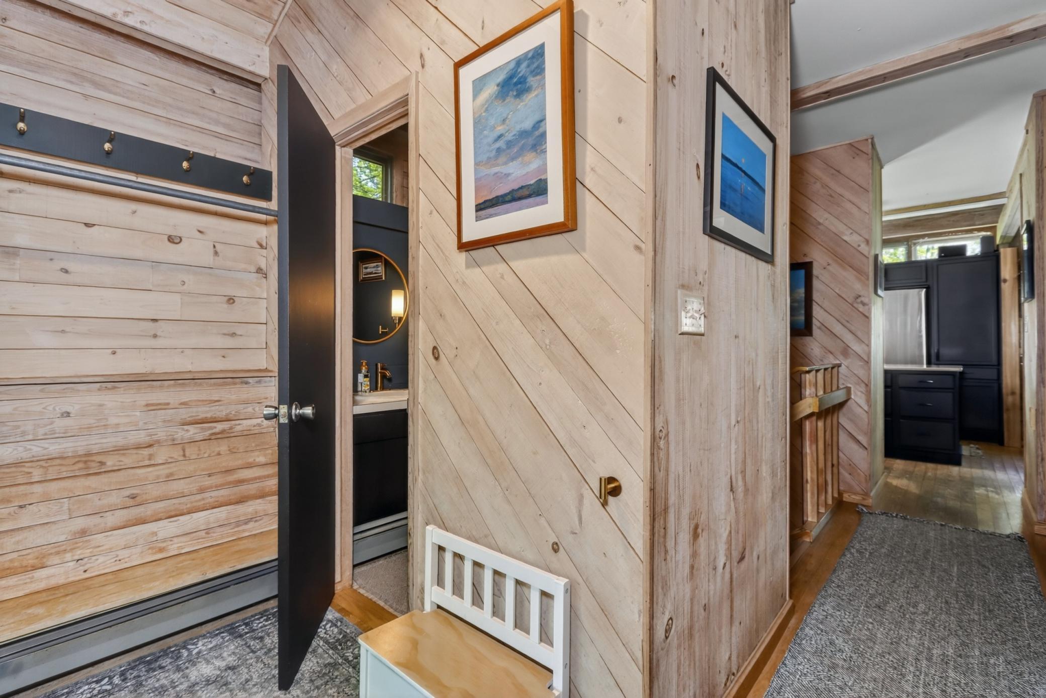 1973 single family home for sale at 30333 Sunny Beach Road in Grand Rapids, MN — 3 bed, 3 bath (photo 10 of 77)