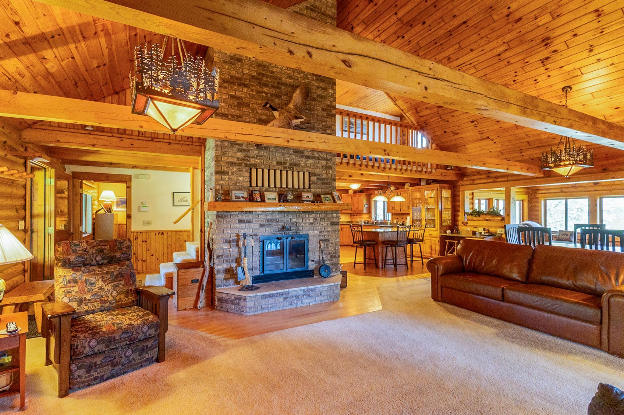1989 single family home for sale at 20266 Windhill Drive in Bemidji, MN — 5 bed, 4 bath (photo 12 of 108)