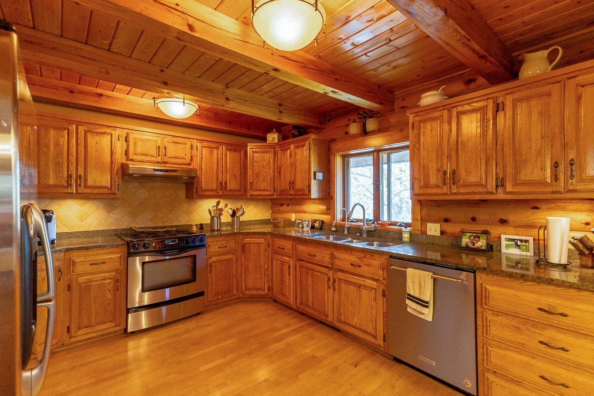 1989 single family home for sale at 20266 Windhill Drive in Bemidji, MN — 5 bed, 4 bath (photo 28 of 108)