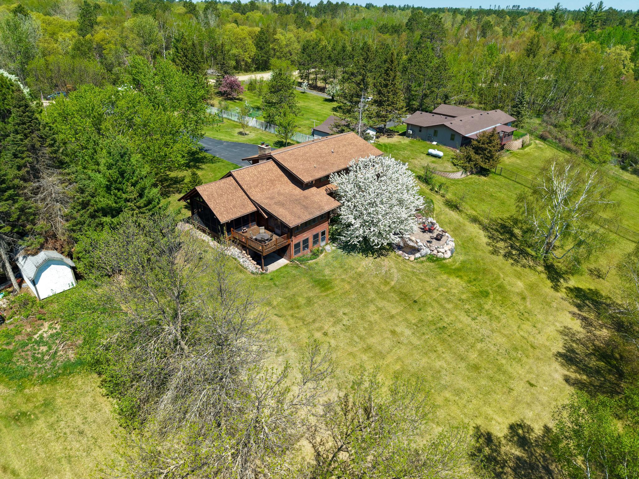 1989 single family home for sale at 20266 Windhill Drive in Bemidji, MN — 5 bed, 4 bath (photo 4 of 108)
