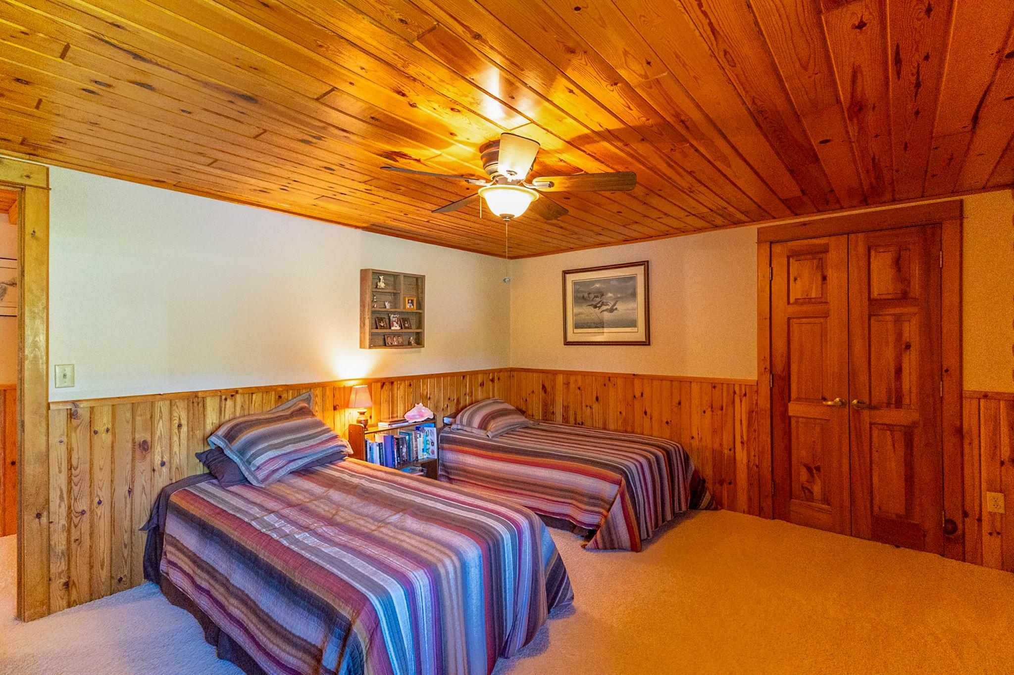 1989 single family home for sale at 20266 Windhill Drive in Bemidji, MN — 5 bed, 4 bath (photo 43 of 108)