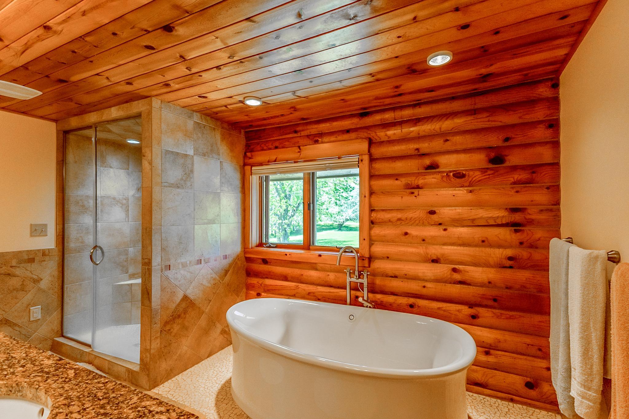 1989 single family home for sale at 20266 Windhill Drive in Bemidji, MN — 5 bed, 4 bath (photo 54 of 108)