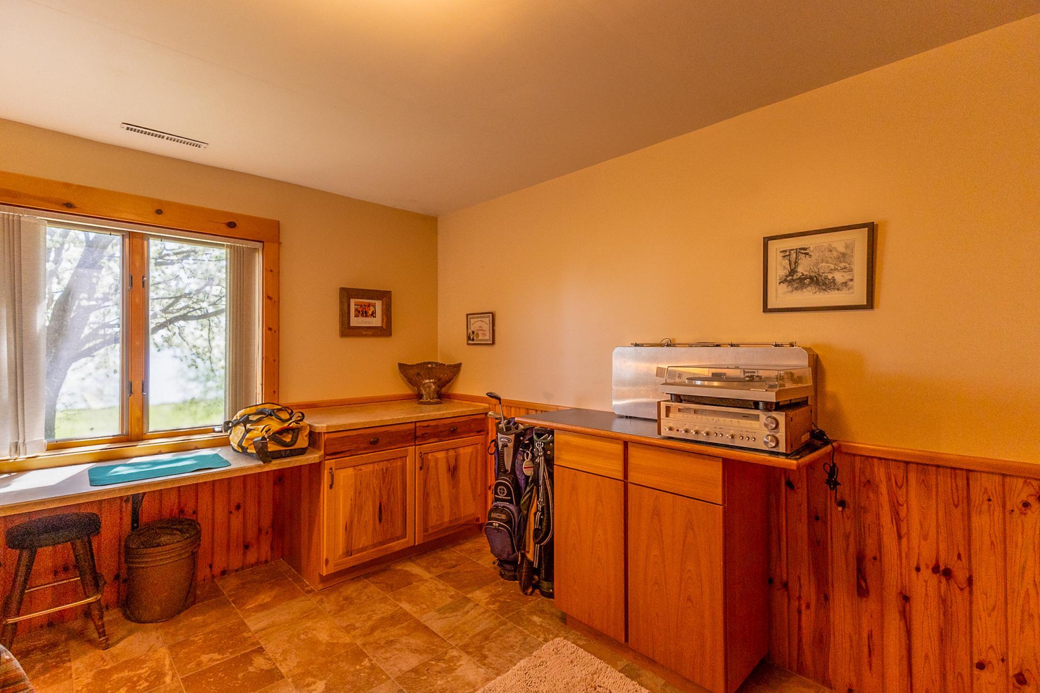 1989 single family home for sale at 20266 Windhill Drive in Bemidji, MN — 5 bed, 4 bath (photo 63 of 108)