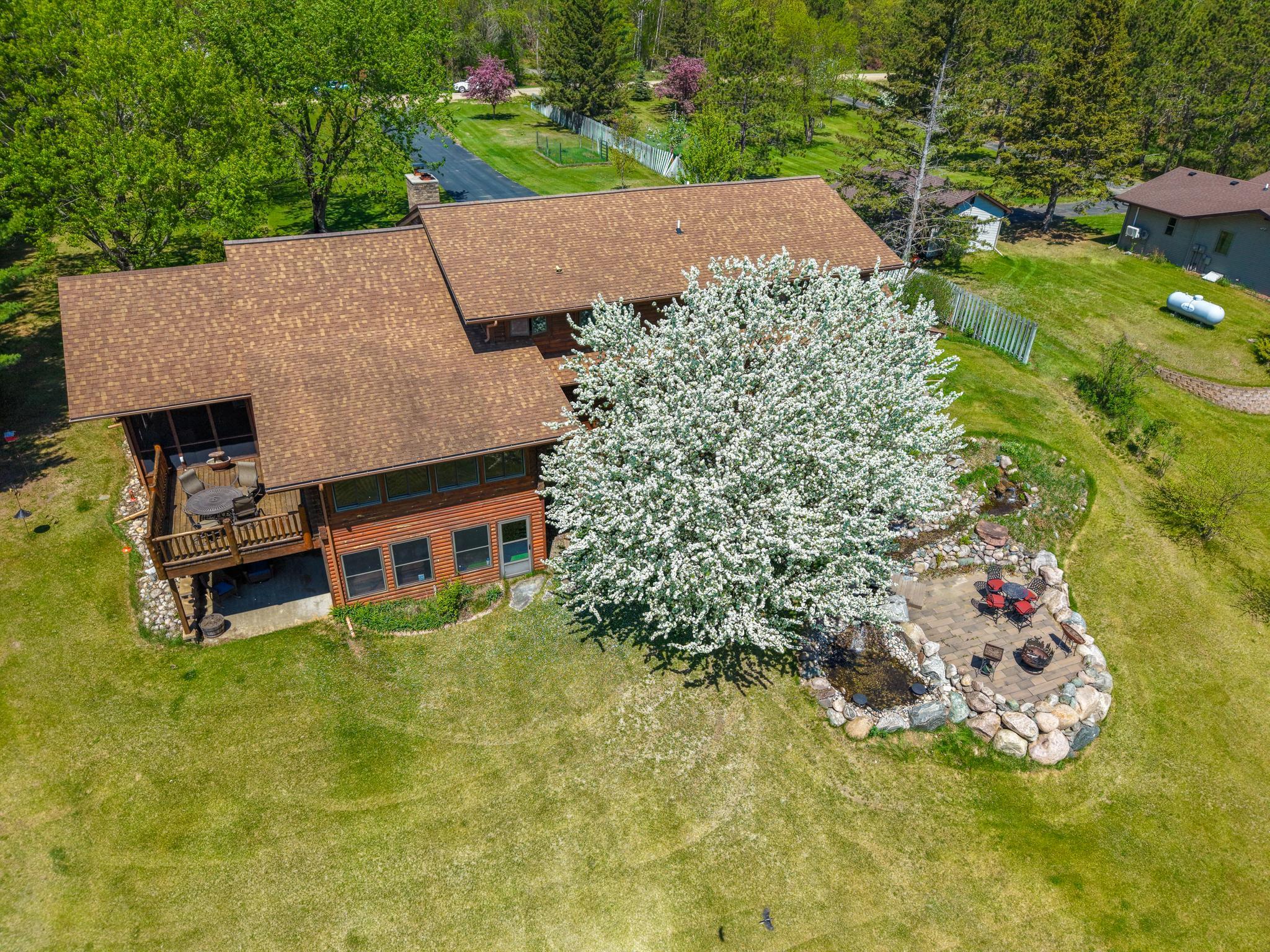 1989 single family home for sale at 20266 Windhill Drive in Bemidji, MN — 5 bed, 4 bath (photo 8 of 108)