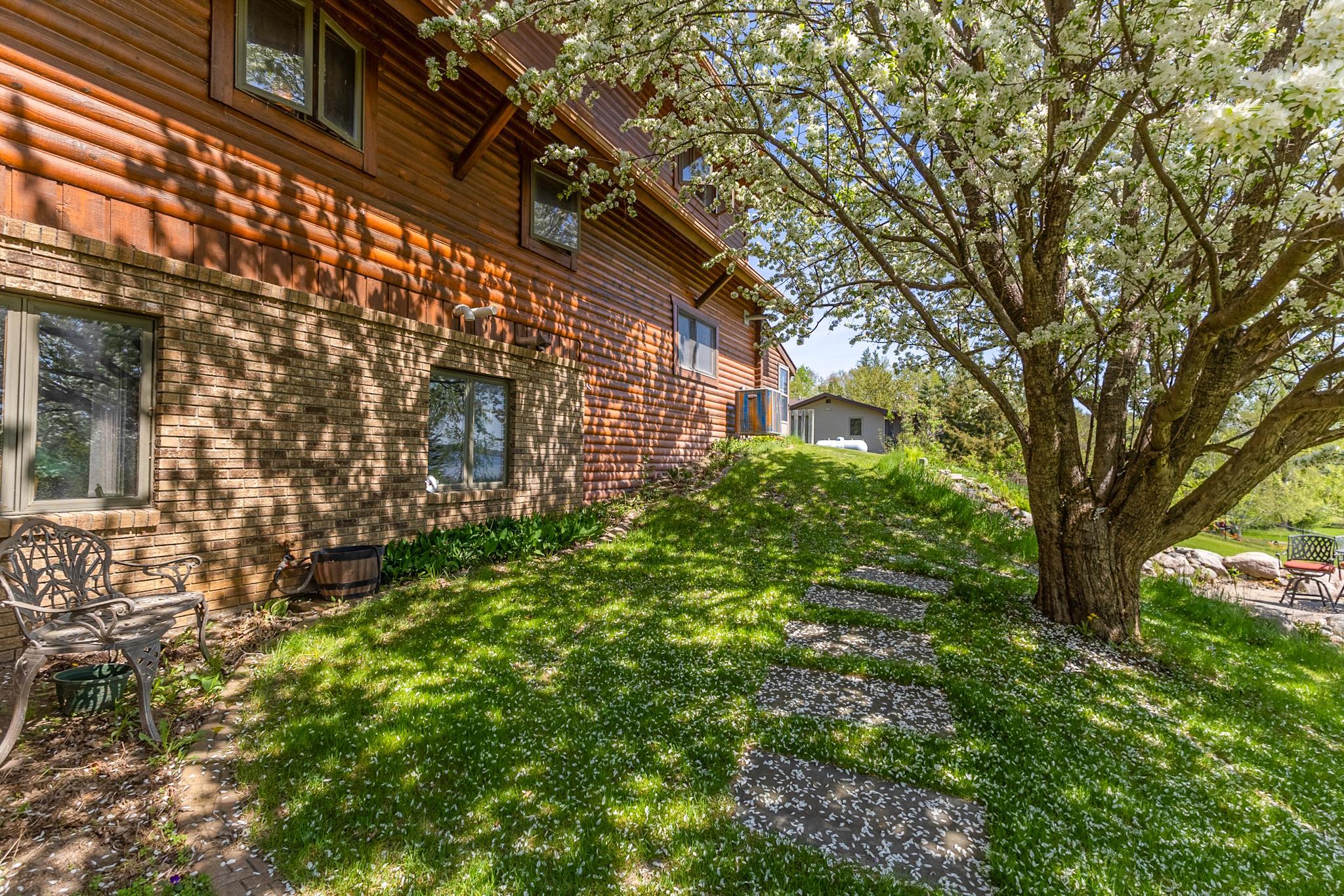 1989 single family home for sale at 20266 Windhill Drive in Bemidji, MN — 5 bed, 4 bath (photo 80 of 108)
