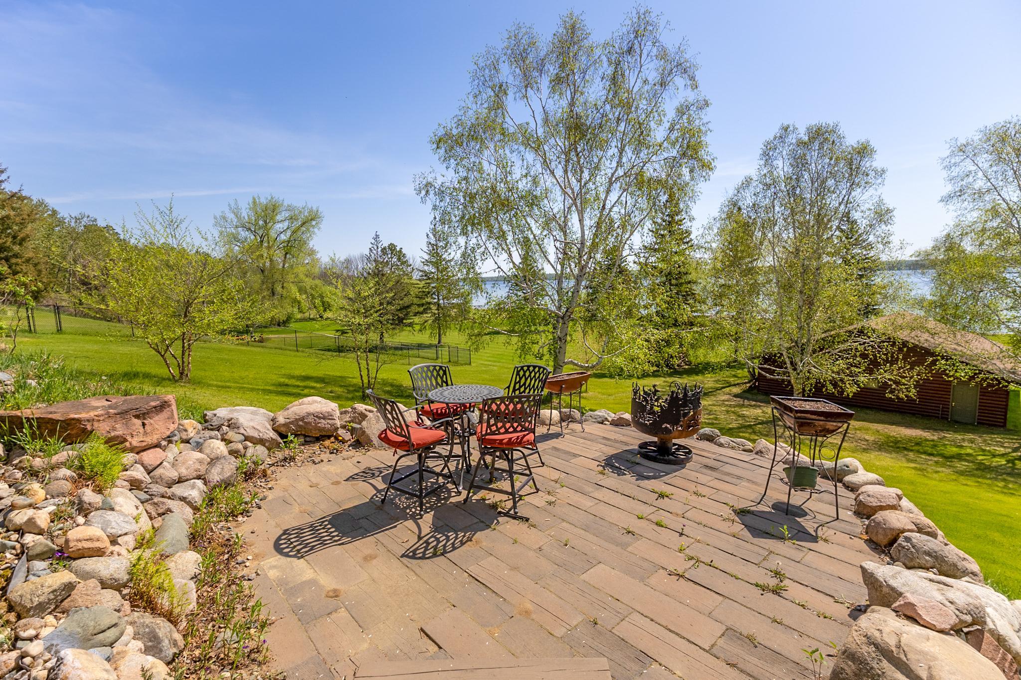 1989 single family home for sale at 20266 Windhill Drive in Bemidji, MN — 5 bed, 4 bath (photo 9 of 108)