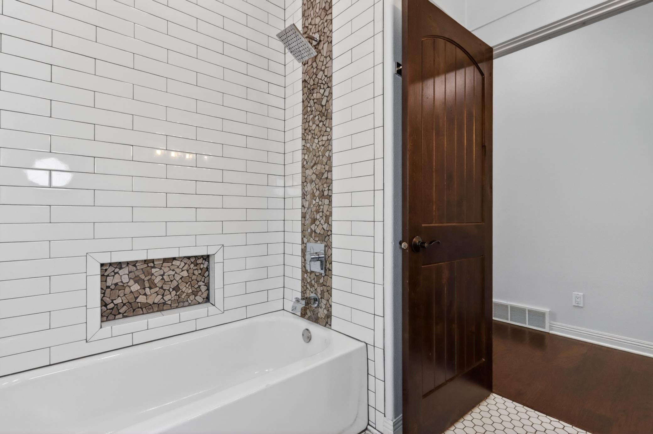 2006 single family home for sale at 1704 Forest Hills Avenue in Grand Rapids, MN — 5 bed, 3 bath (photo 42 of 91)