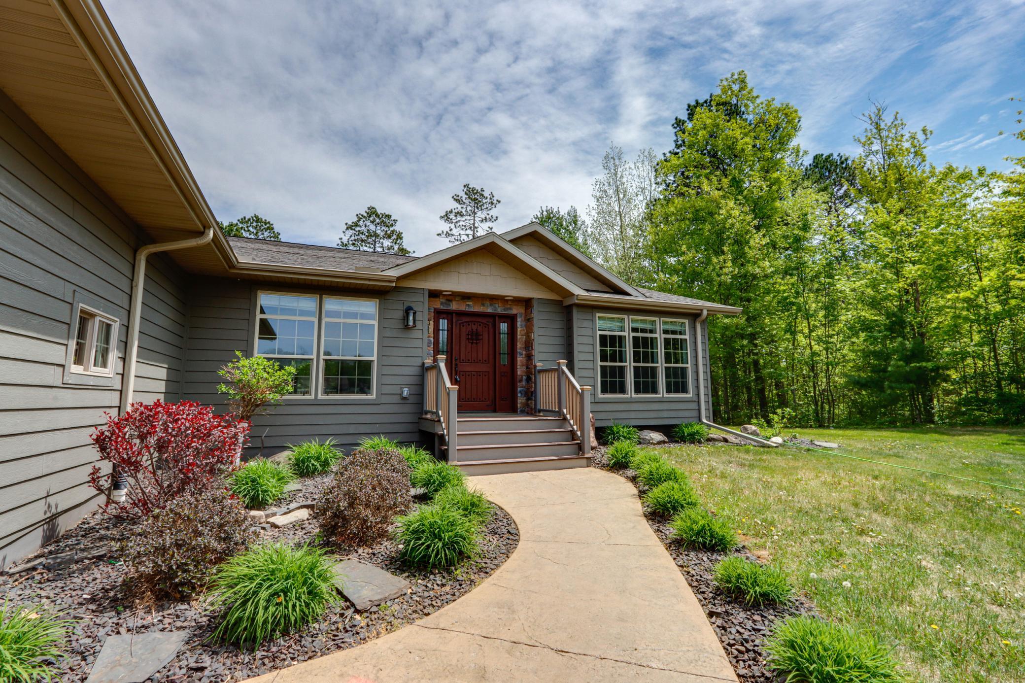 2006 single family home for sale at 1704 Forest Hills Avenue in Grand Rapids, MN — 5 bed, 3 bath (photo 9 of 91)