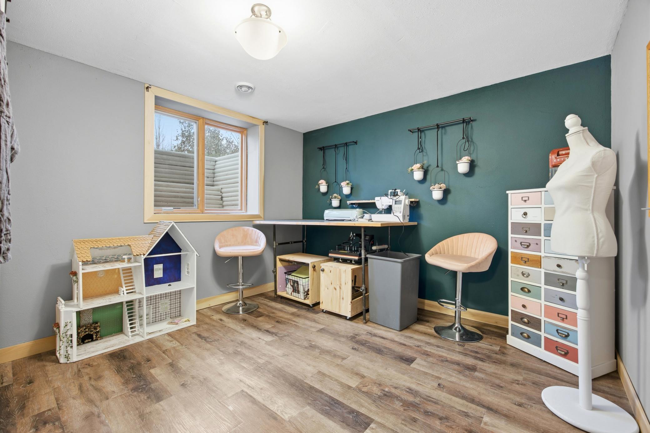 2009 single family home for sale at 3847 43rd Avenue S in Moorhead, MN — 5 bed, 4 bath (photo 34 of 40)