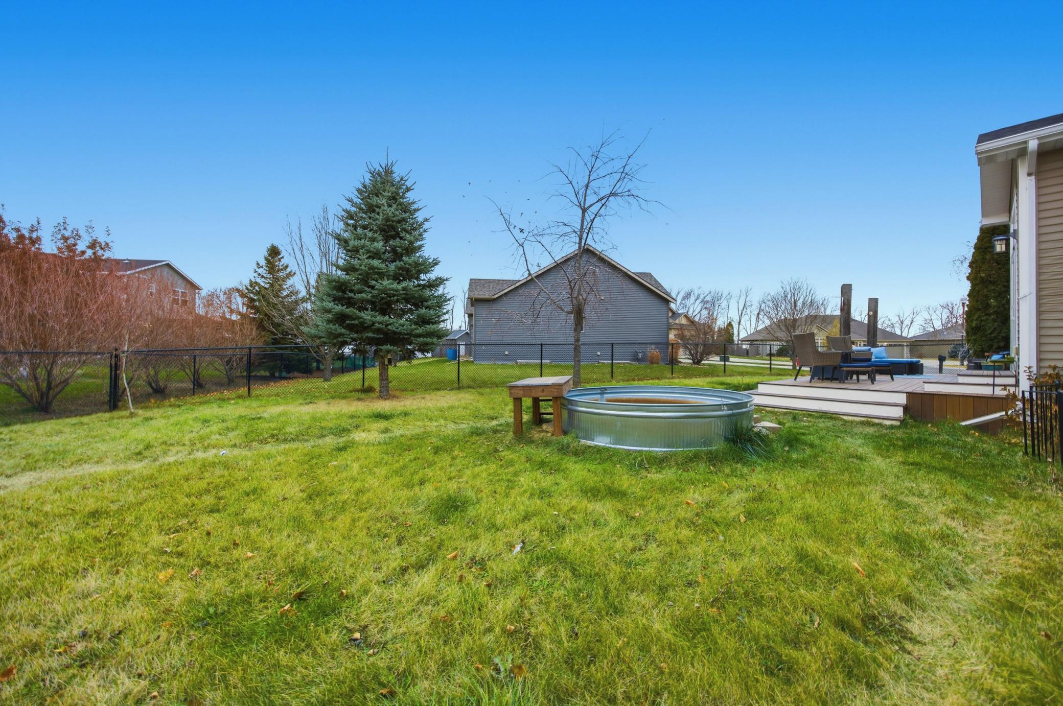 2009 single family home for sale at 3847 43rd Avenue S in Moorhead, MN — 5 bed, 4 bath (photo 38 of 40)
