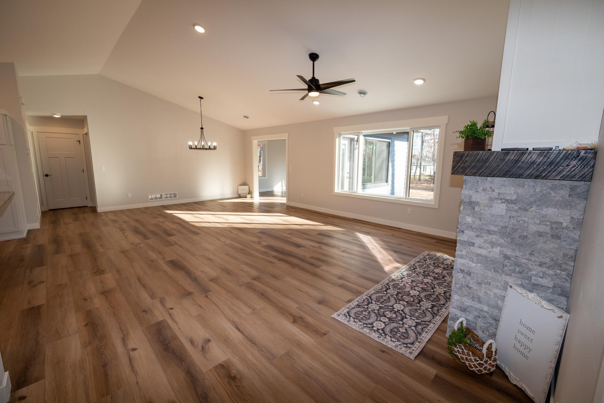2025 single family home for sale at 7719 Scenic Overlook in Breezy Point, MN — 3 bed, 2 bath (photo 11 of 24)
