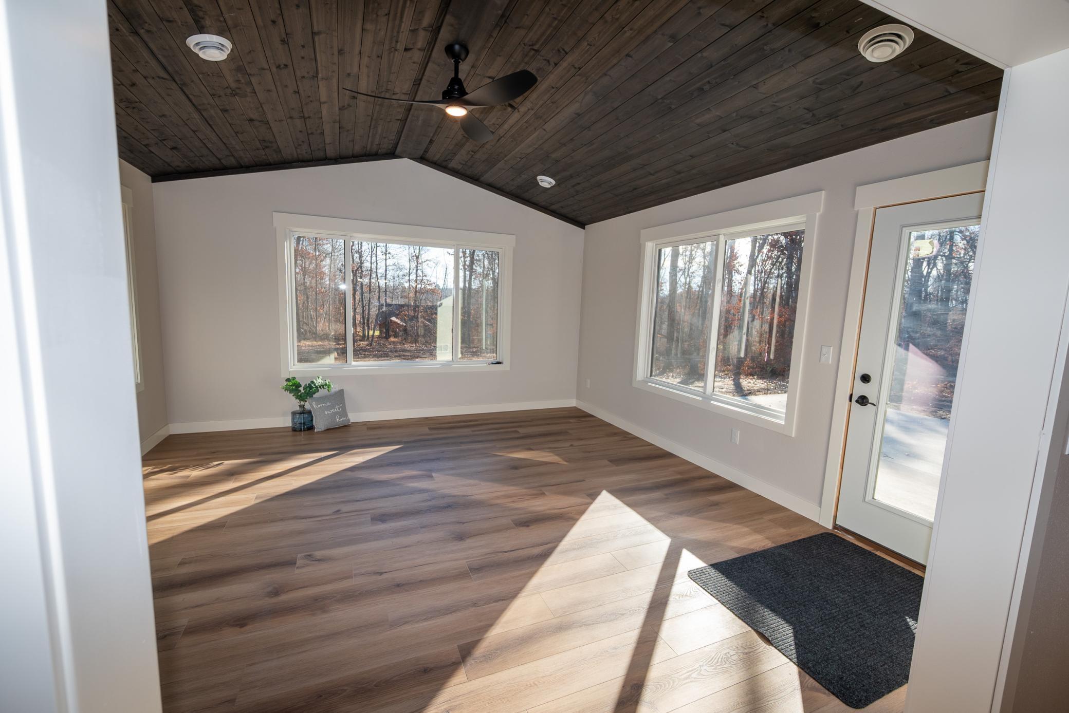 2025 single family home for sale at 7719 Scenic Overlook in Breezy Point, MN — 3 bed, 2 bath (photo 13 of 24)