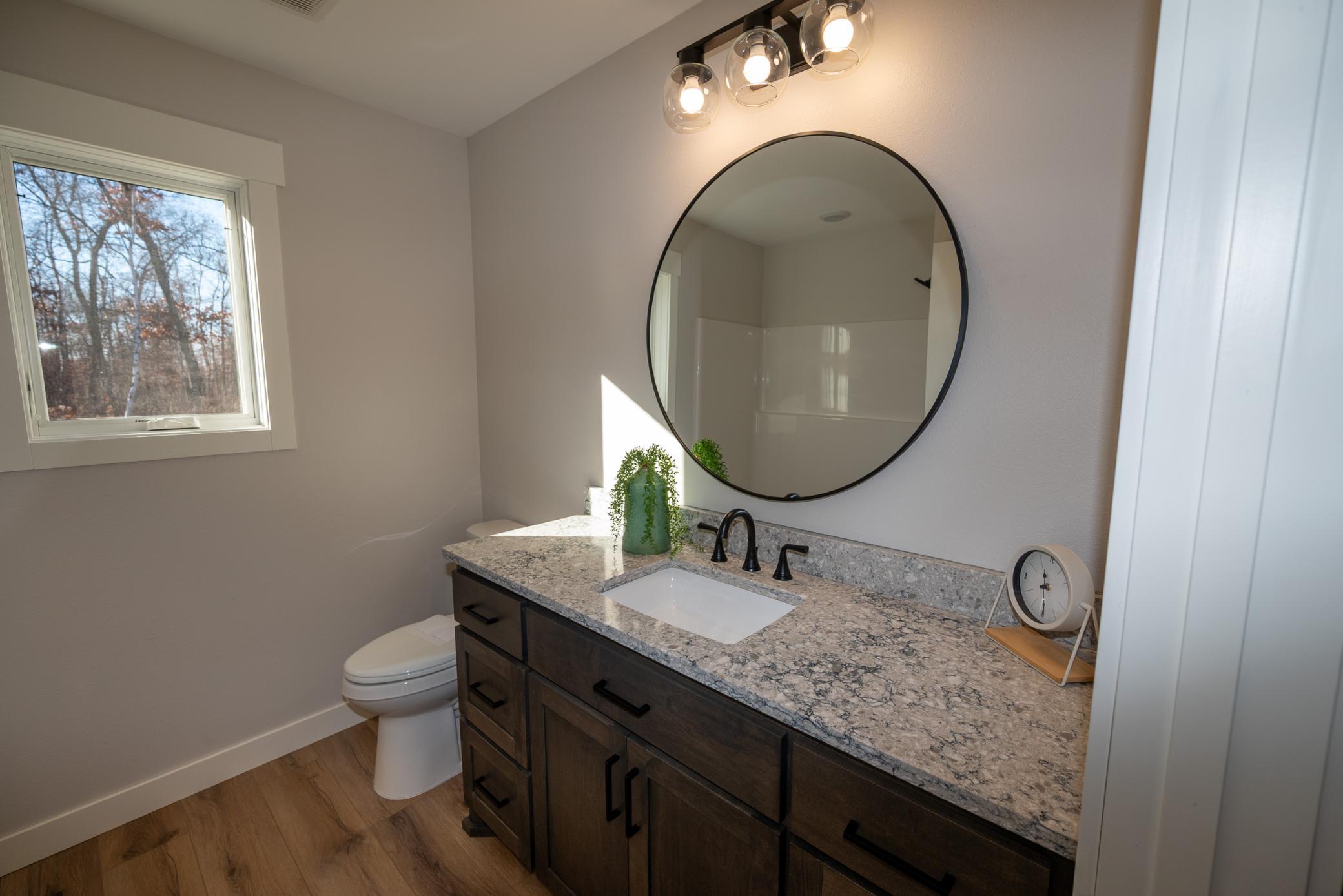 2025 single family home for sale at 7719 Scenic Overlook in Breezy Point, MN — 3 bed, 2 bath (photo 16 of 24)