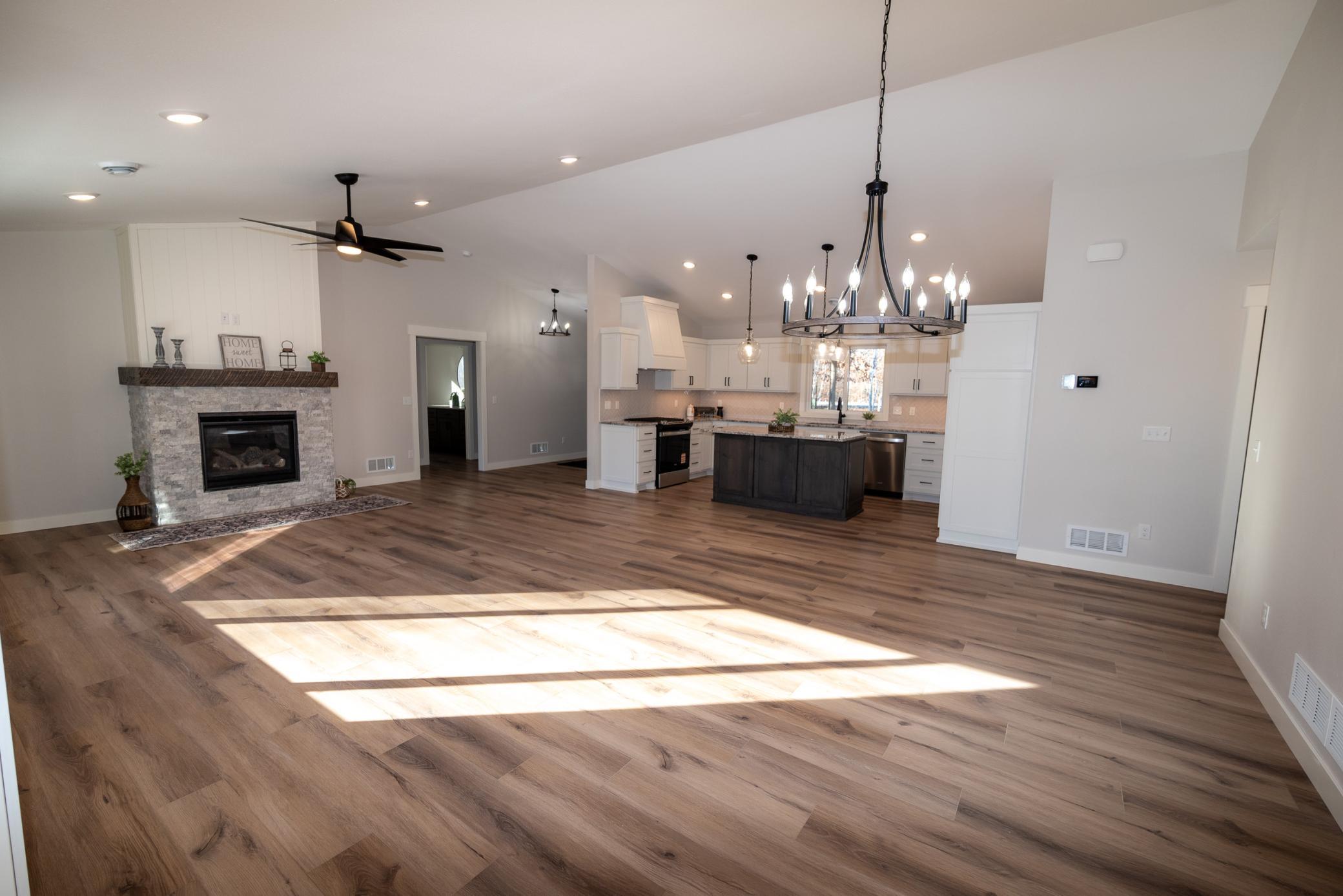 2025 single family home for sale at 7719 Scenic Overlook in Breezy Point, MN — 3 bed, 2 bath (photo 8 of 24)