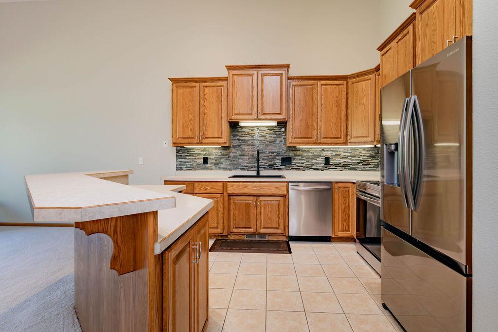 3220 40th Avenue S, Unit D, Fargo ND 58104 - Photo 15 of 43