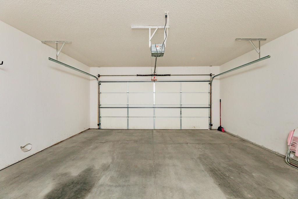 3220 40th Avenue S, Unit D, Fargo ND 58104 - Photo 37 of 43