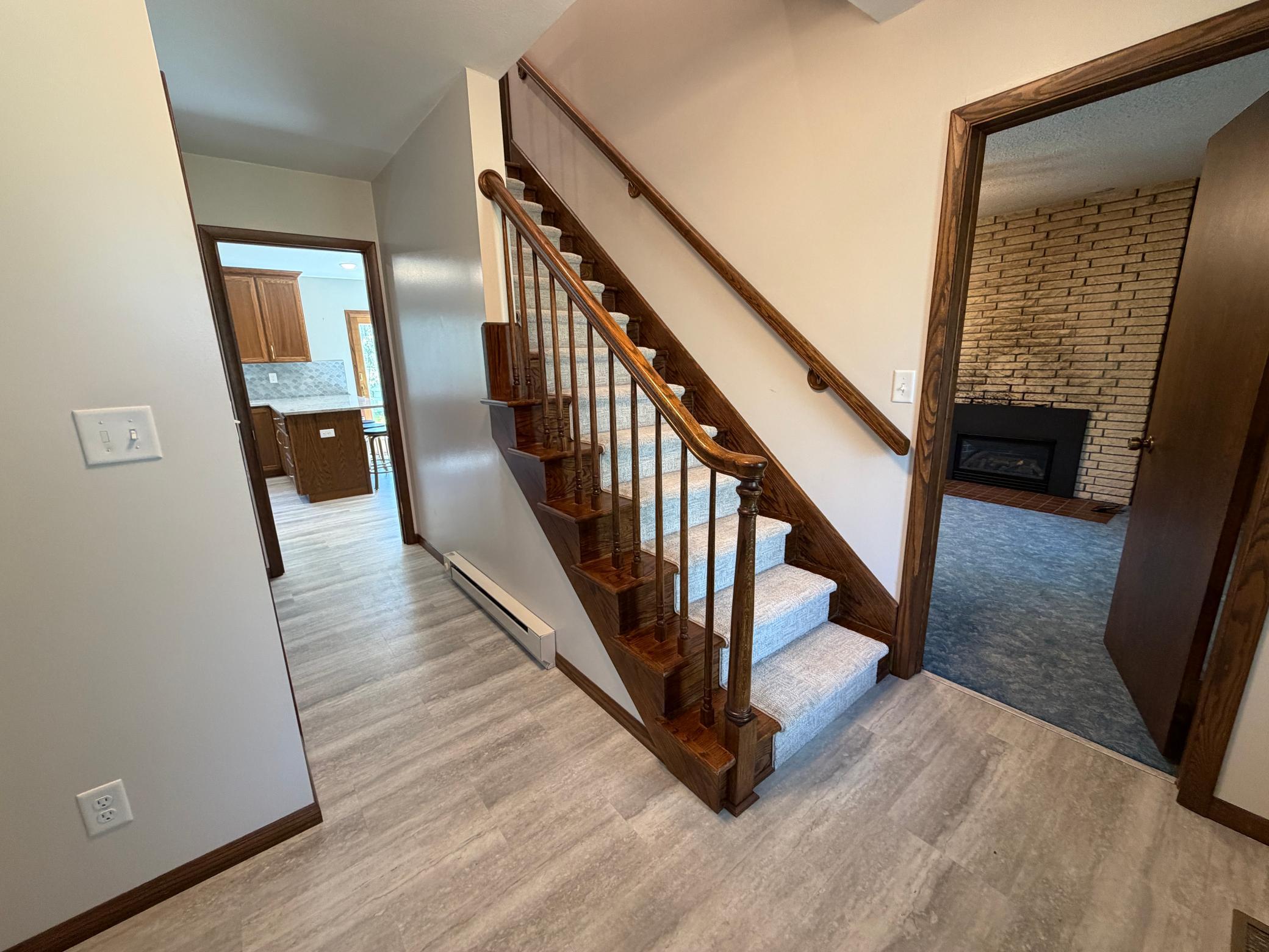 814 11th Avenue SE, Roseau MN 56751 - Photo 4 of 52