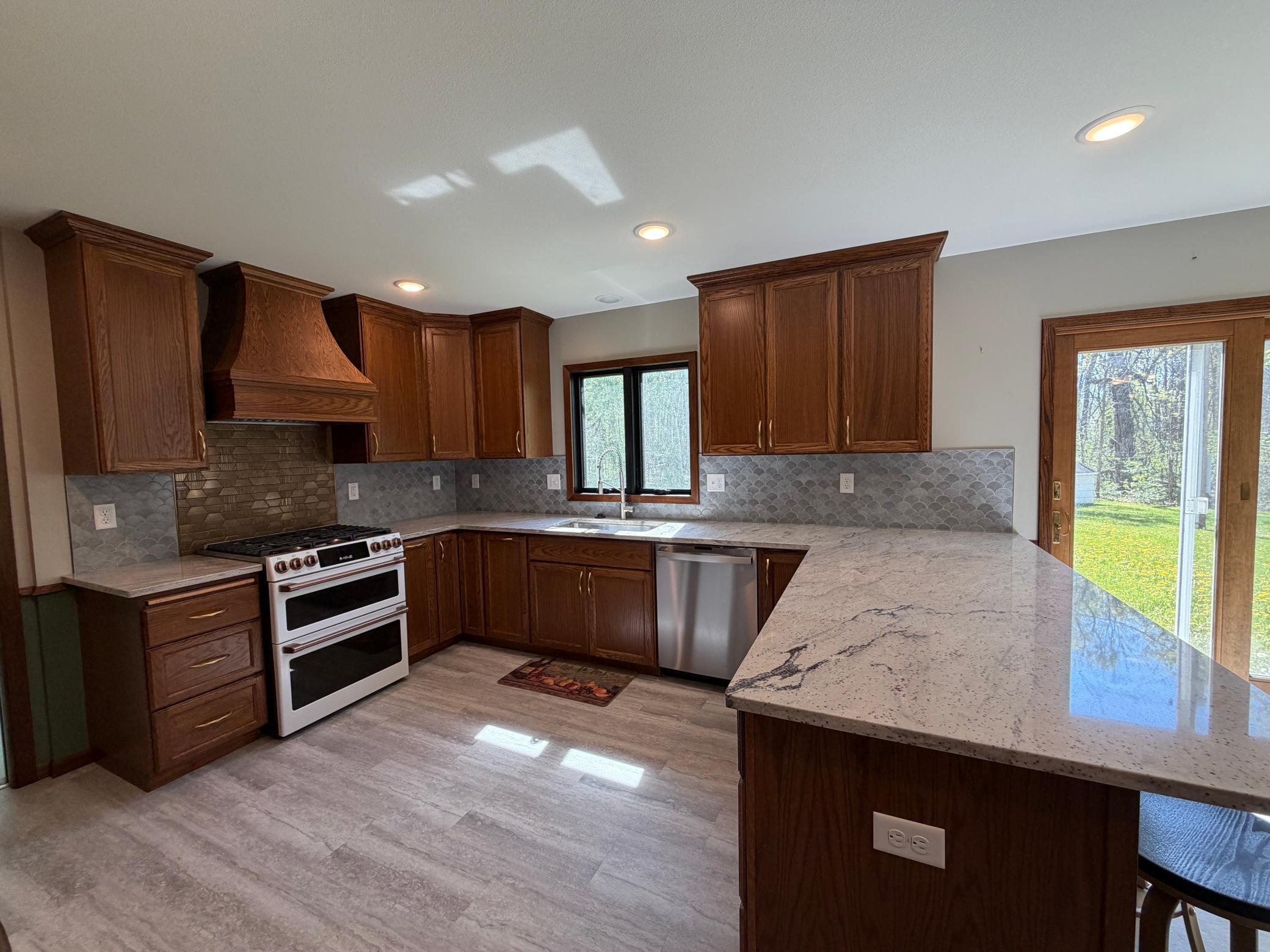 814 11th Avenue SE, Roseau MN 56751 - Photo 7 of 52