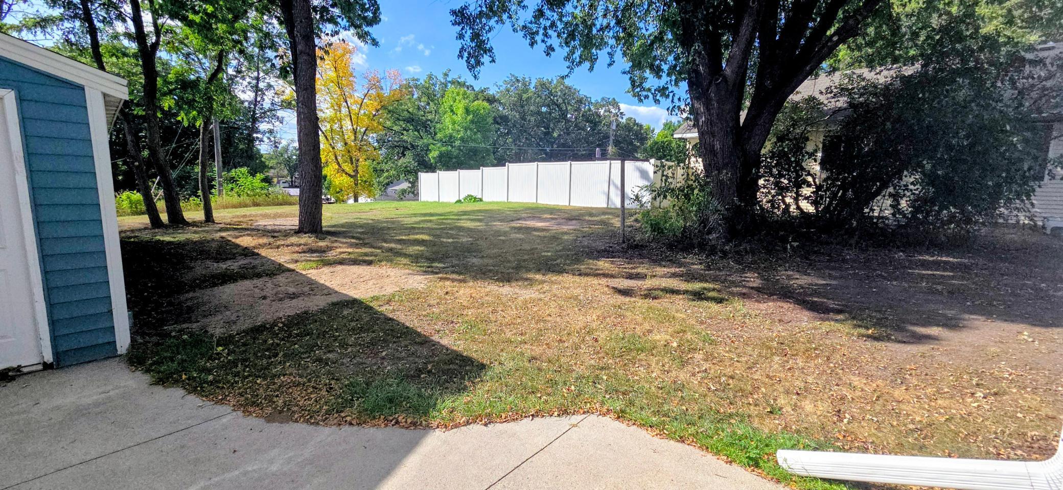 1920 single family home for sale at 902 Quincy Street in Alexandria, MN — 3 bed, 1 bath (photo 33 of 40)