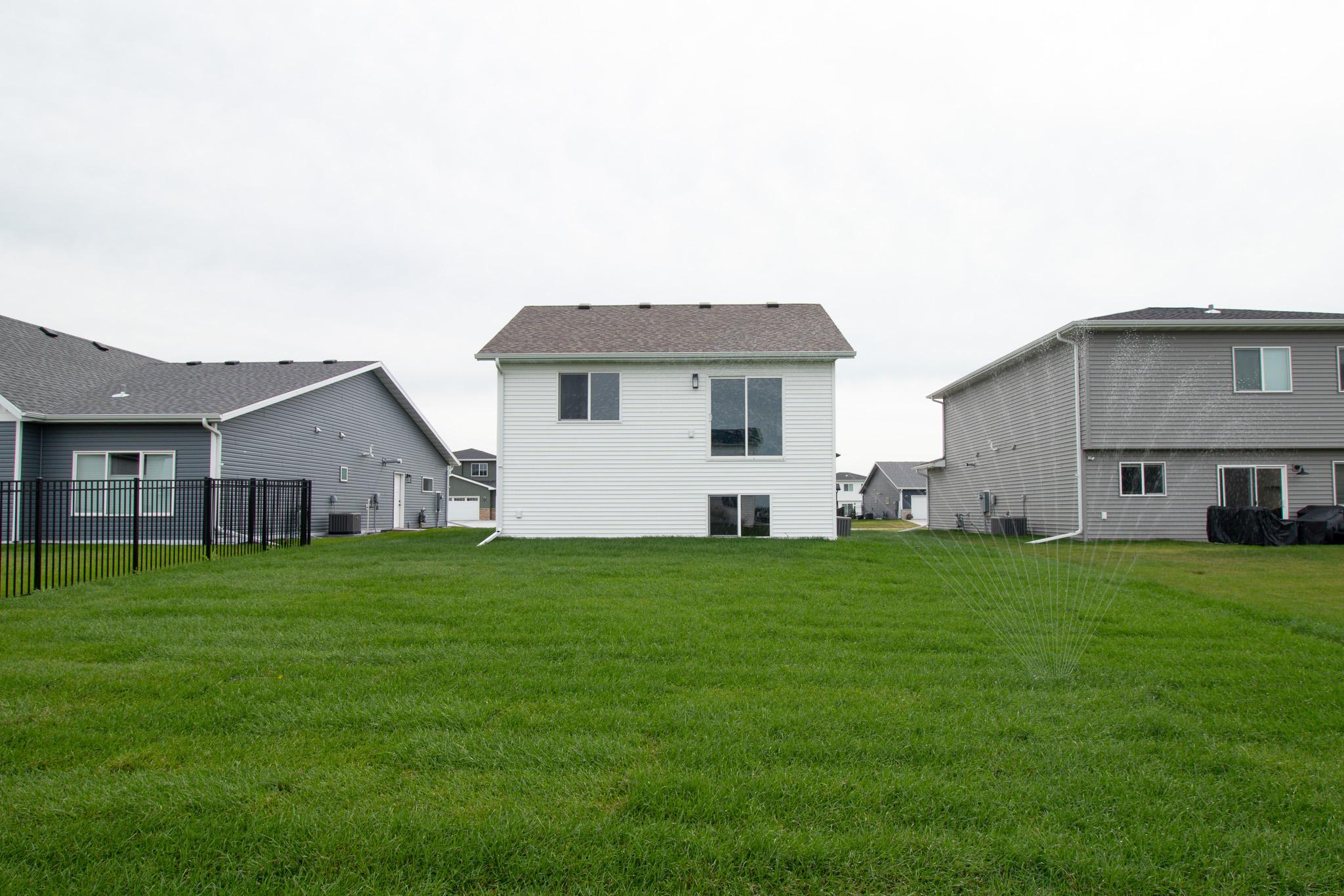 2025 single family home for sale at 6265 86th Avenue S in Horace, ND — 3 bed, 2 bath (photo 27 of 27)