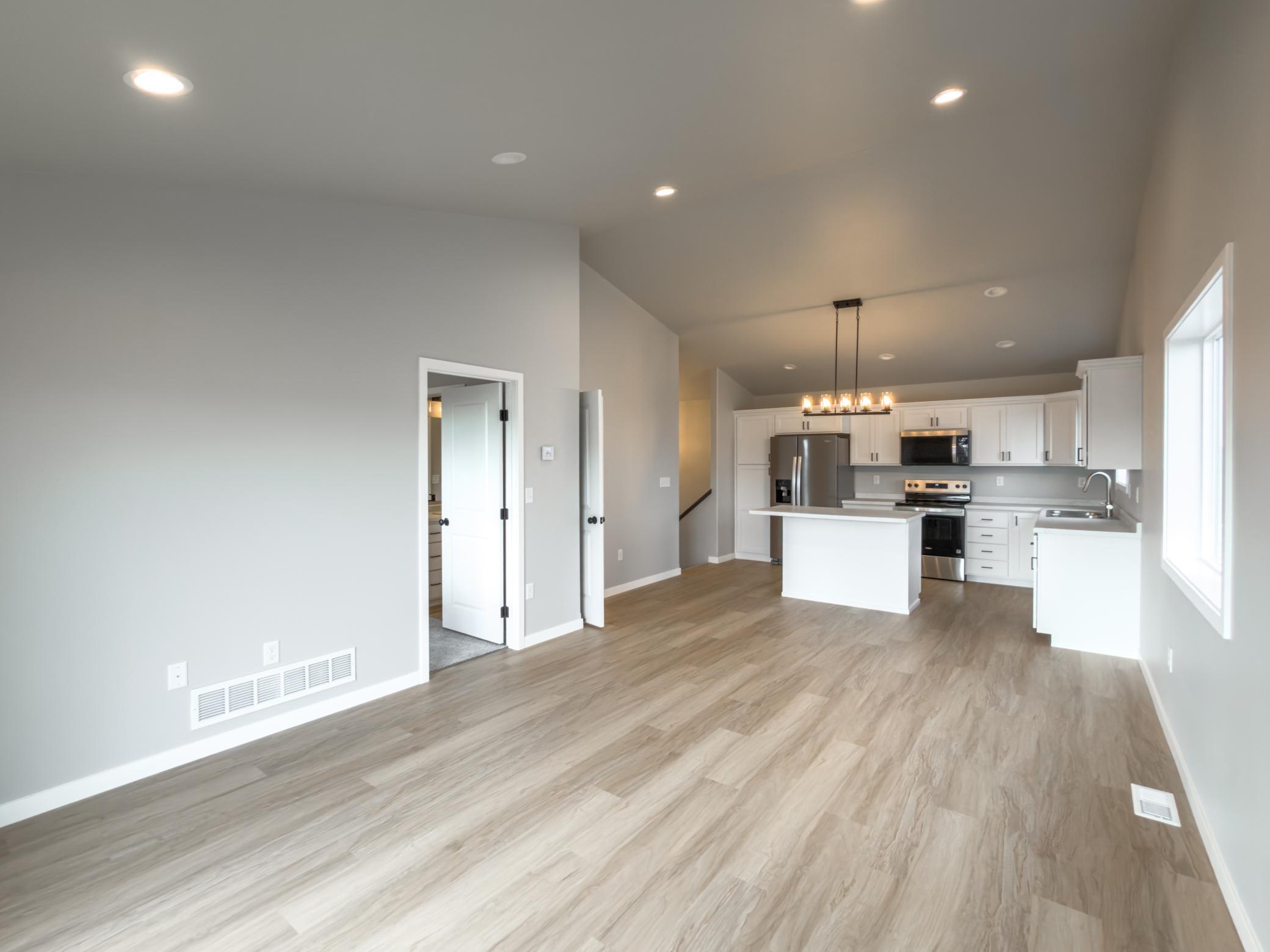 6276 85 Avenue S, Horace ND 58047 - Photo 6 of 14
