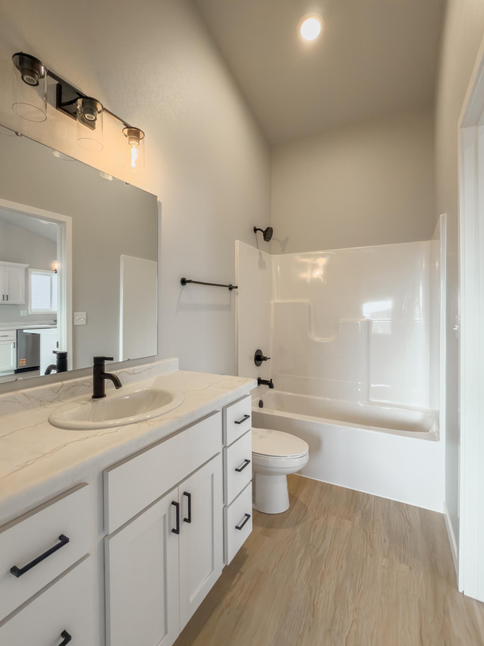 6276 85 Avenue S, Horace ND 58047 - Photo 9 of 14