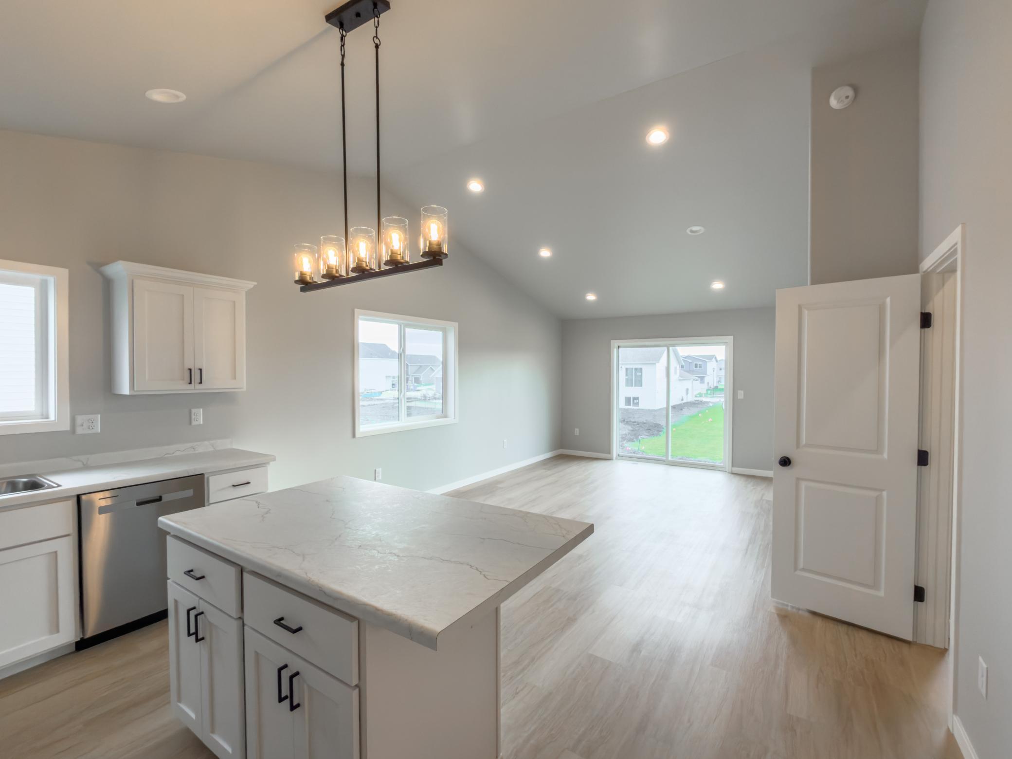 6276 85 Avenue S, Horace ND 58047 - Photo 5 of 14