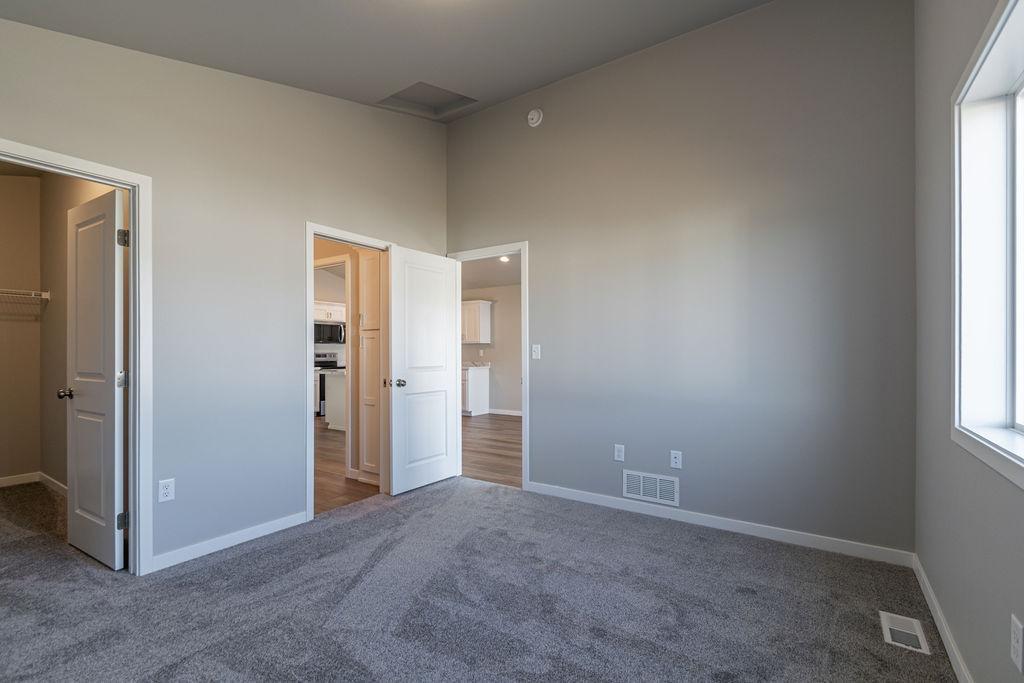 6211 87th Avenue S, Horace ND 58047 - Photo 11 of 25