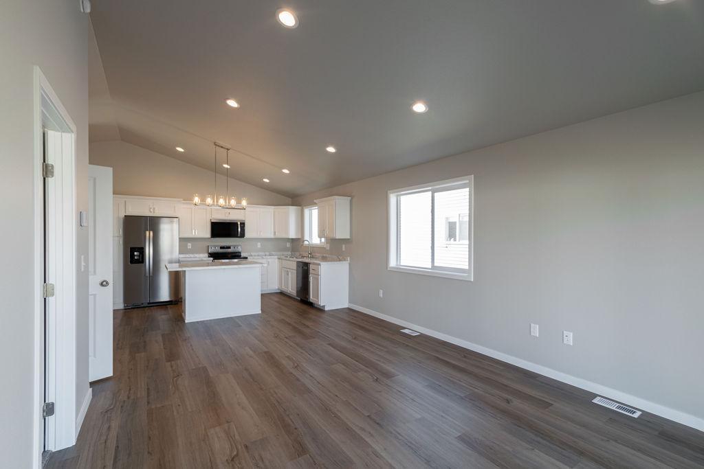 6211 87th Avenue S, Horace ND 58047 - Photo 8 of 25