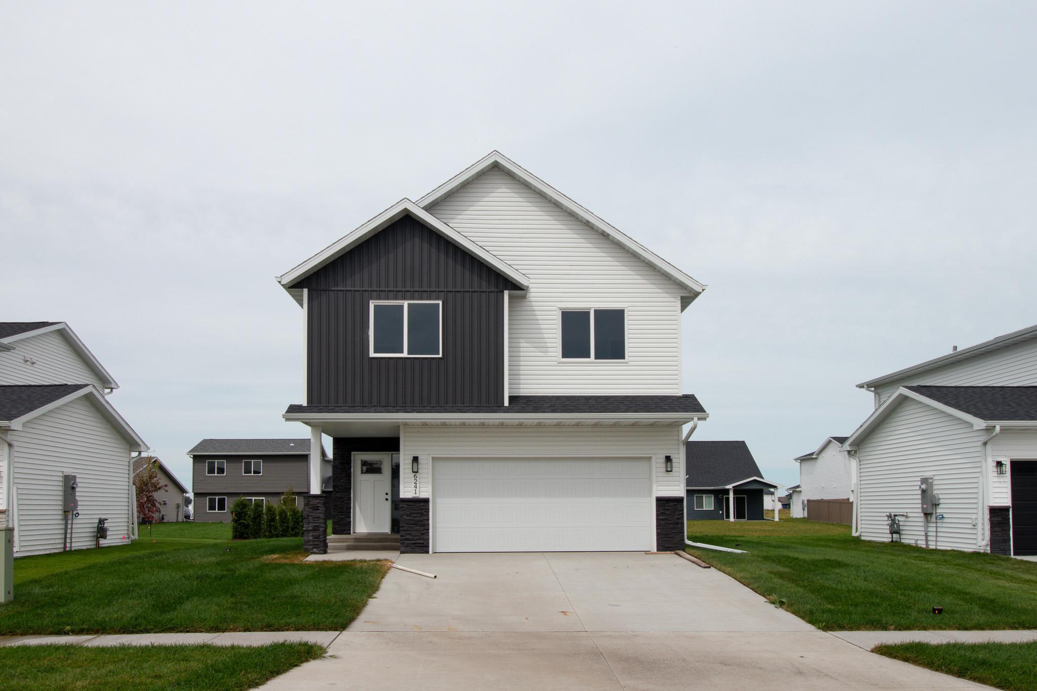 2026 single family home for sale at 6241 86th Avenue S in Horace, ND — 3 bed, 2 bath