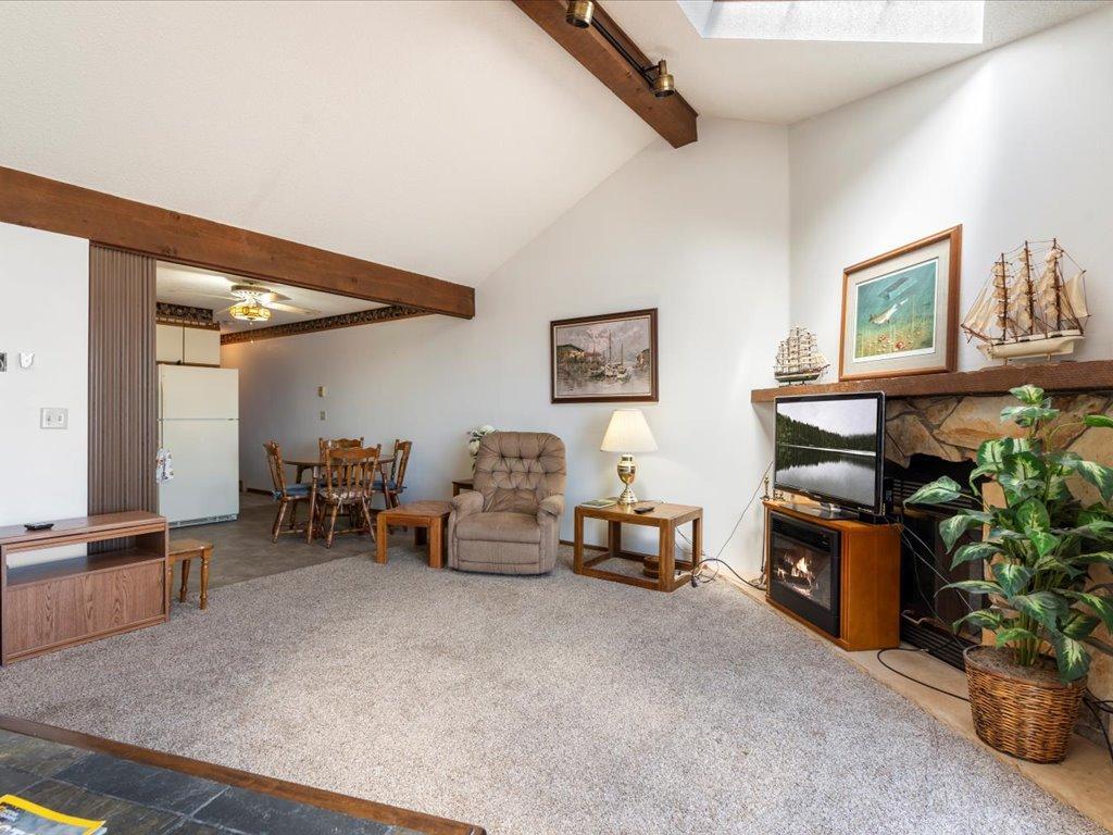 1987 condo for sale at 10490 US Highway 169, Unit 309 in Garrison, MN — 1 bed, 1 bath (photo 3 of 11)