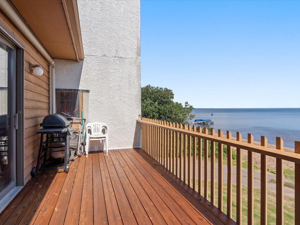 1987 condo for sale at 10490 US Highway 169, Unit 309 in Garrison, MN — 1 bed, 1 bath (photo 9 of 11)
