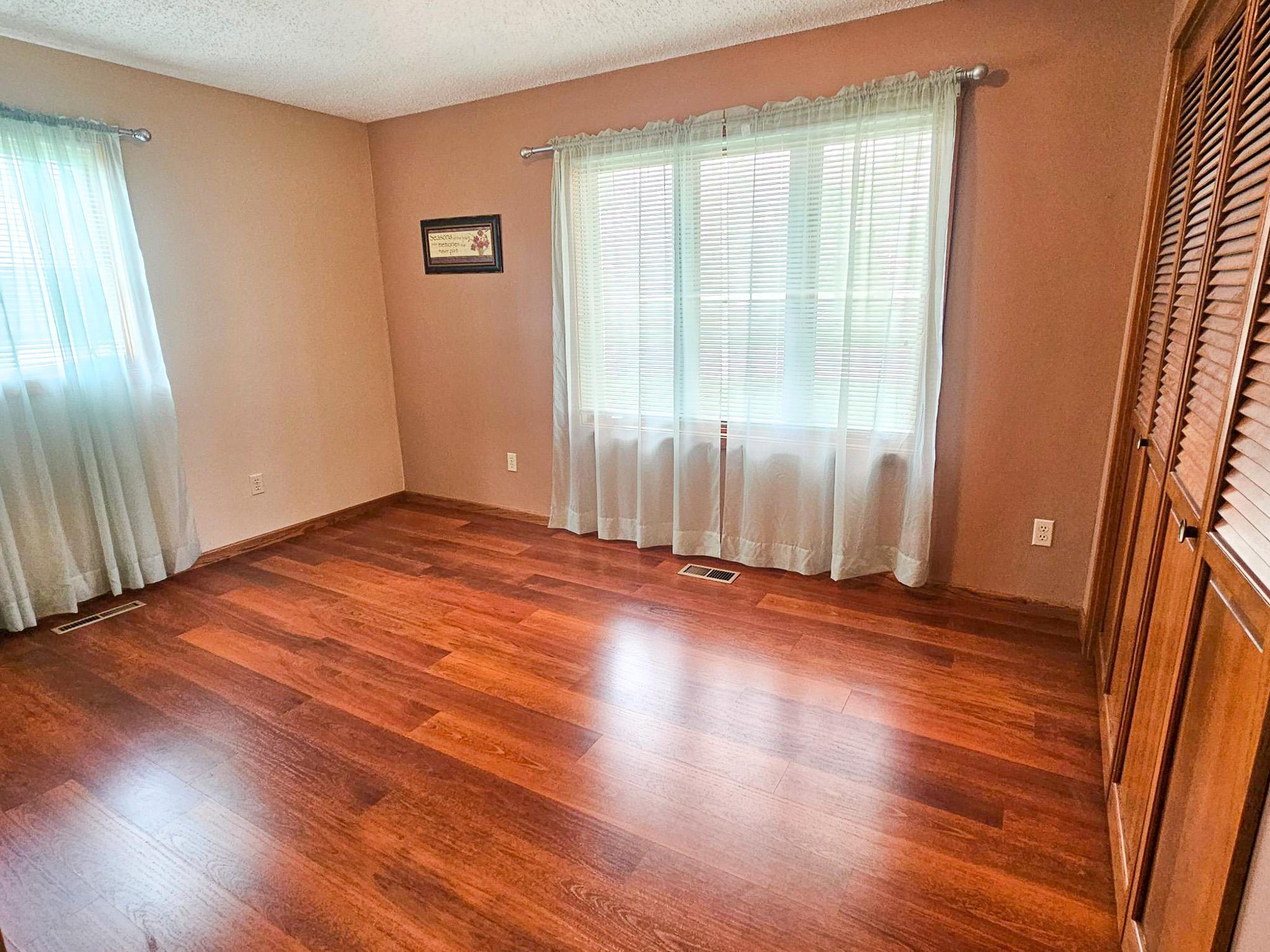 1977 single family home for sale at 116 Nora Street E in Thief River Falls, MN — 3 bed, 2 bath (photo 15 of 42)