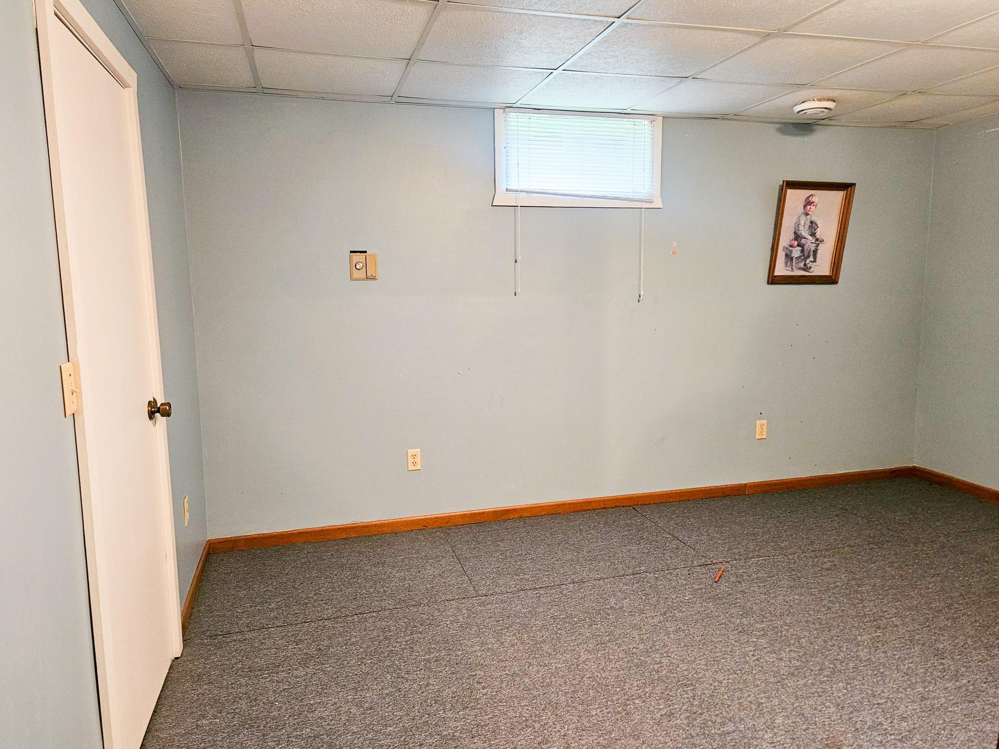 1977 single family home for sale at 116 Nora Street E in Thief River Falls, MN — 3 bed, 2 bath (photo 25 of 42)