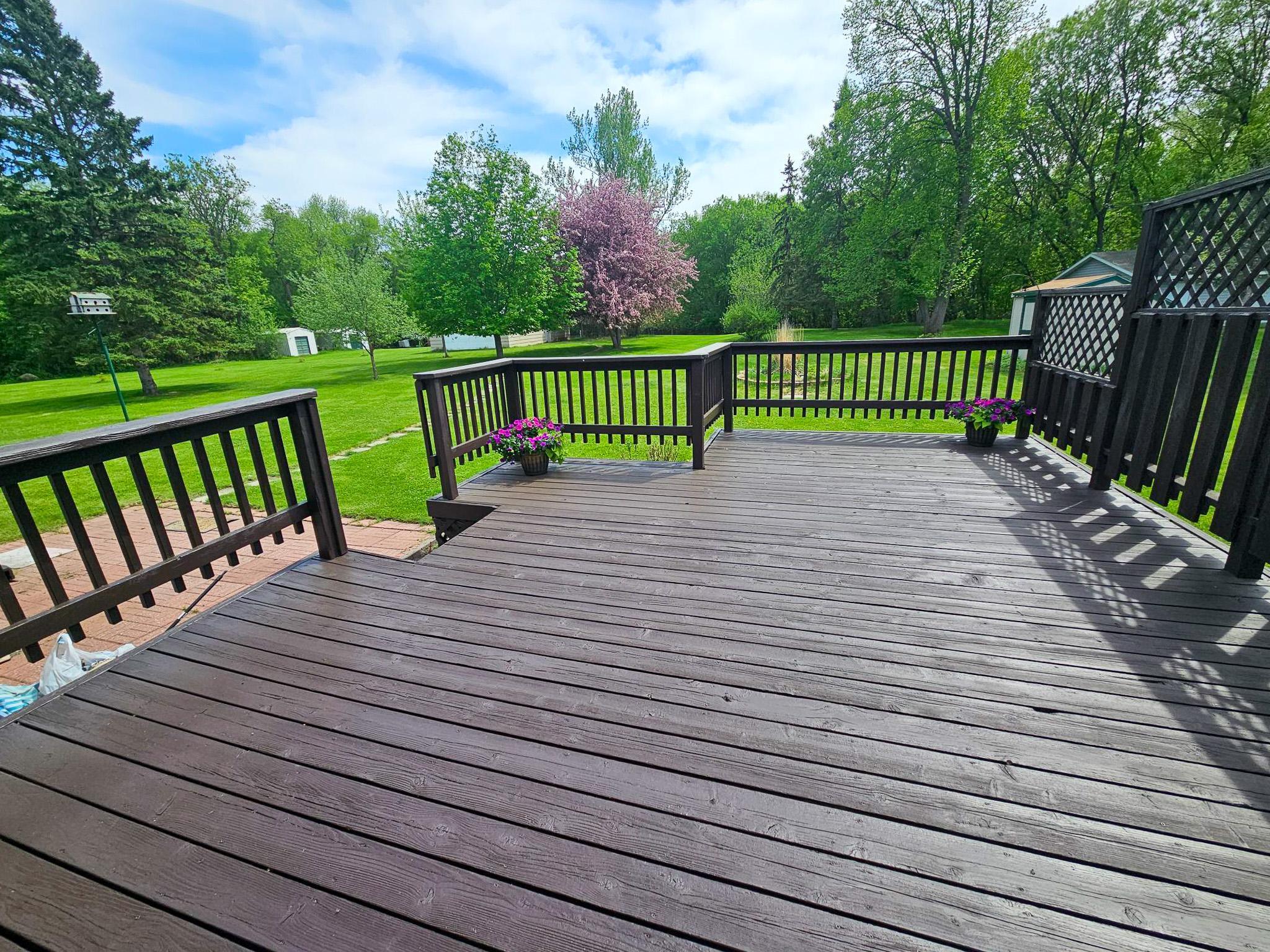 1977 single family home for sale at 116 Nora Street E in Thief River Falls, MN — 3 bed, 2 bath (photo 26 of 42)