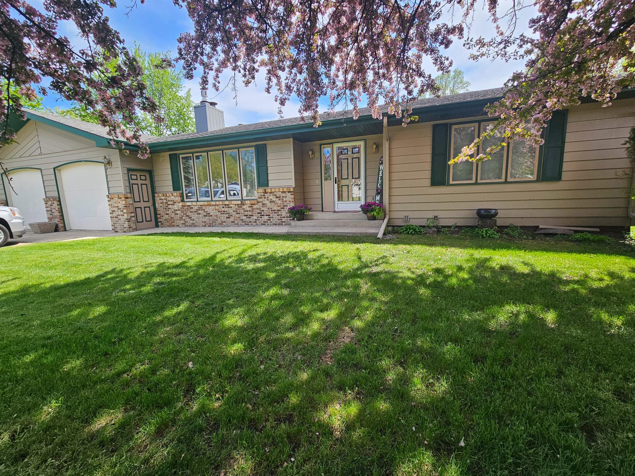 1977 single family home for sale at 116 Nora Street E in Thief River Falls, MN — 3 bed, 2 bath (photo 36 of 42)