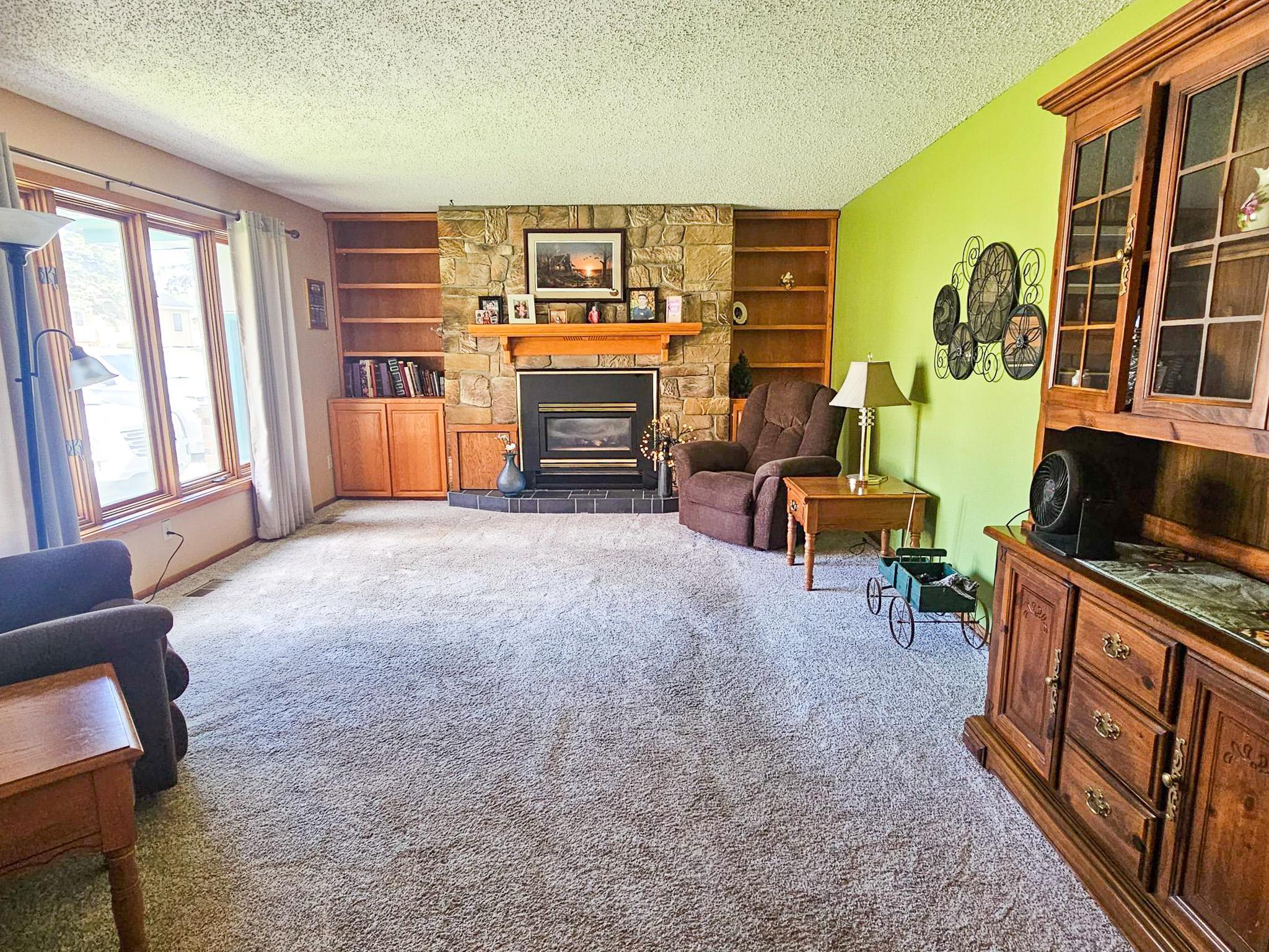 1977 single family home for sale at 116 Nora Street E in Thief River Falls, MN — 3 bed, 2 bath (photo 6 of 42)